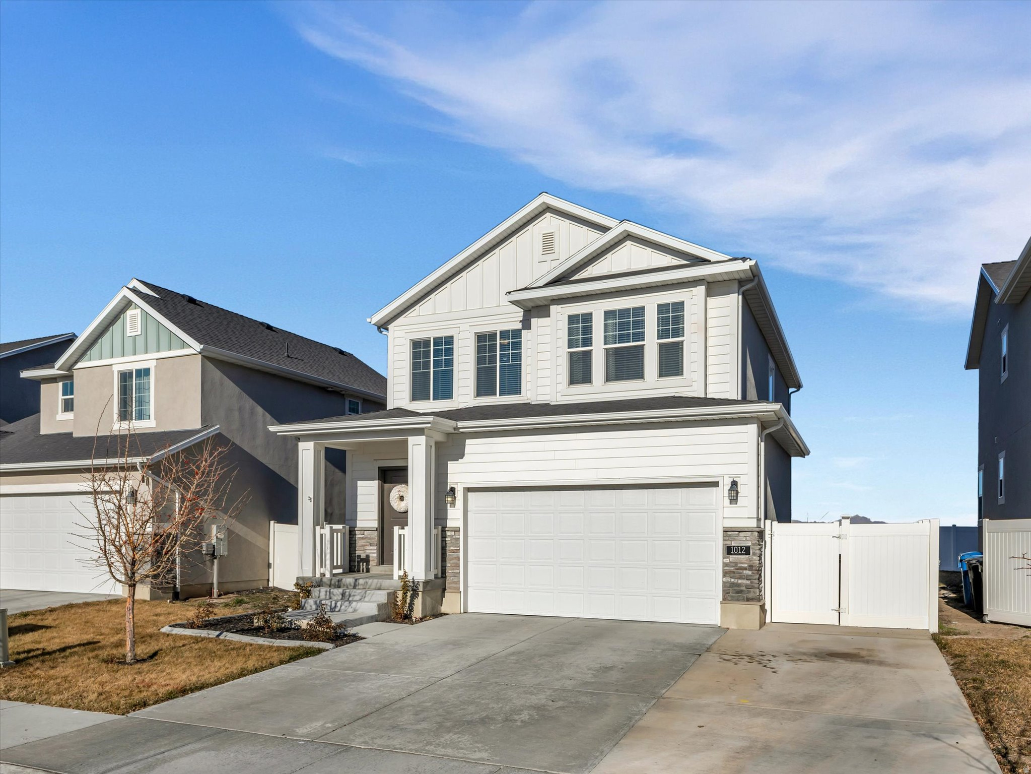 1012 W OSPREY DR