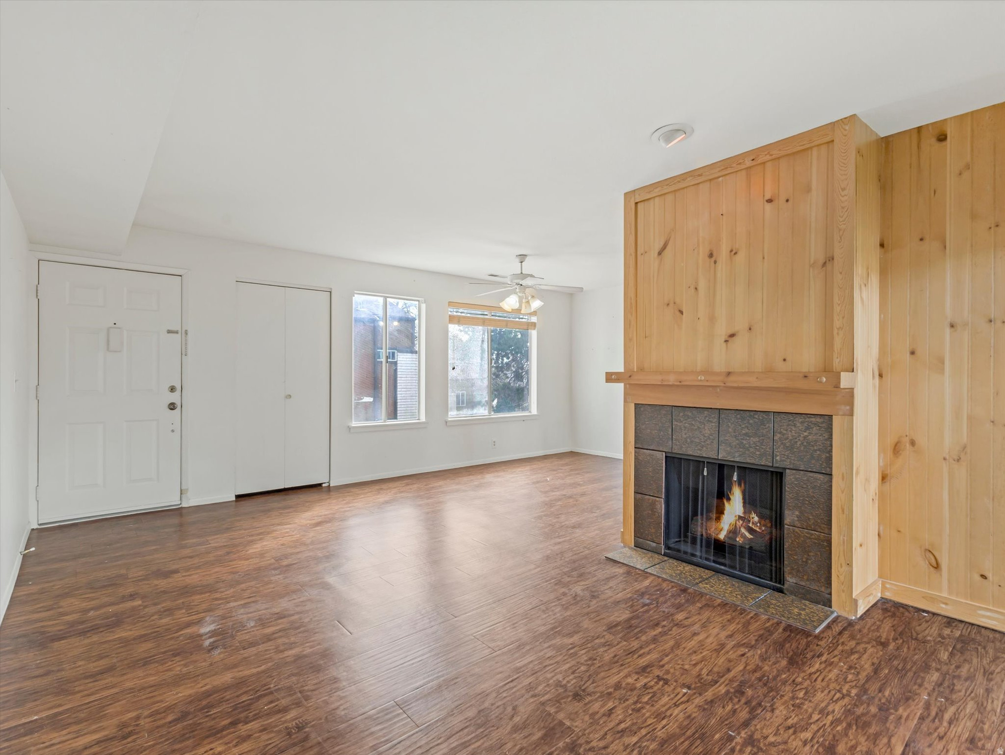 2418 S ELIZABETH ST #5