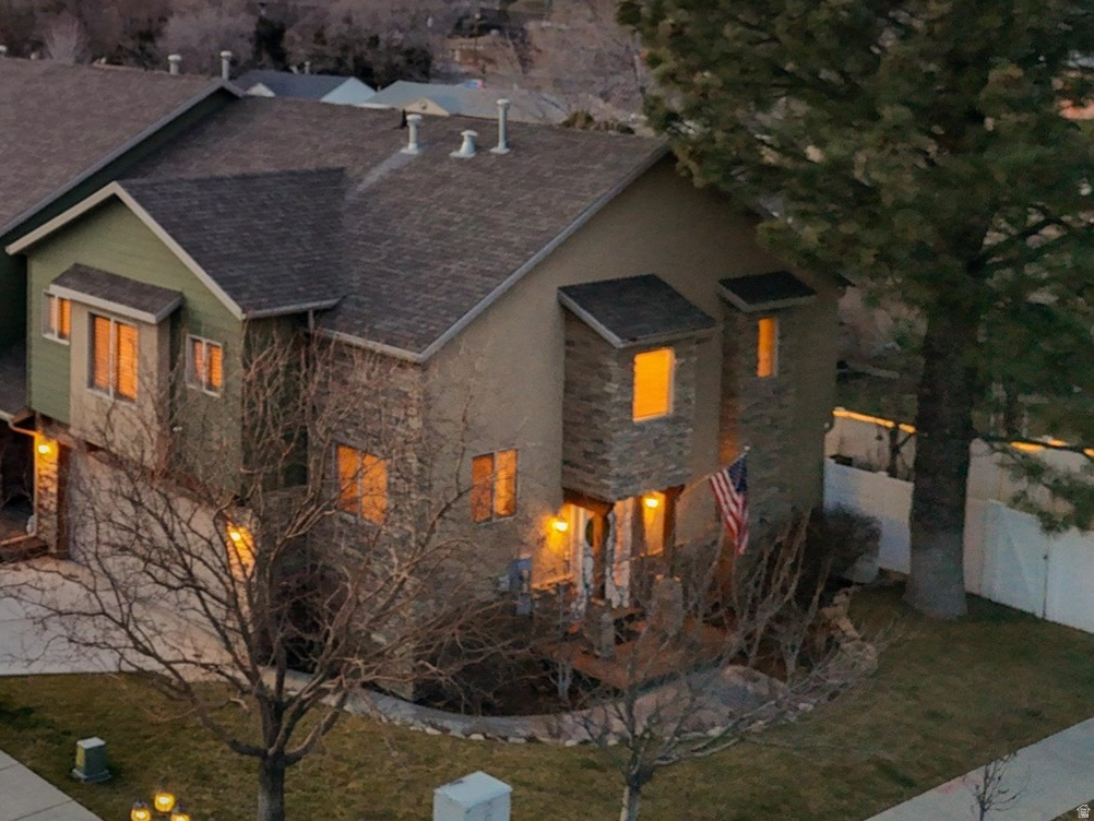 687 E ORCHARD VISTA CT