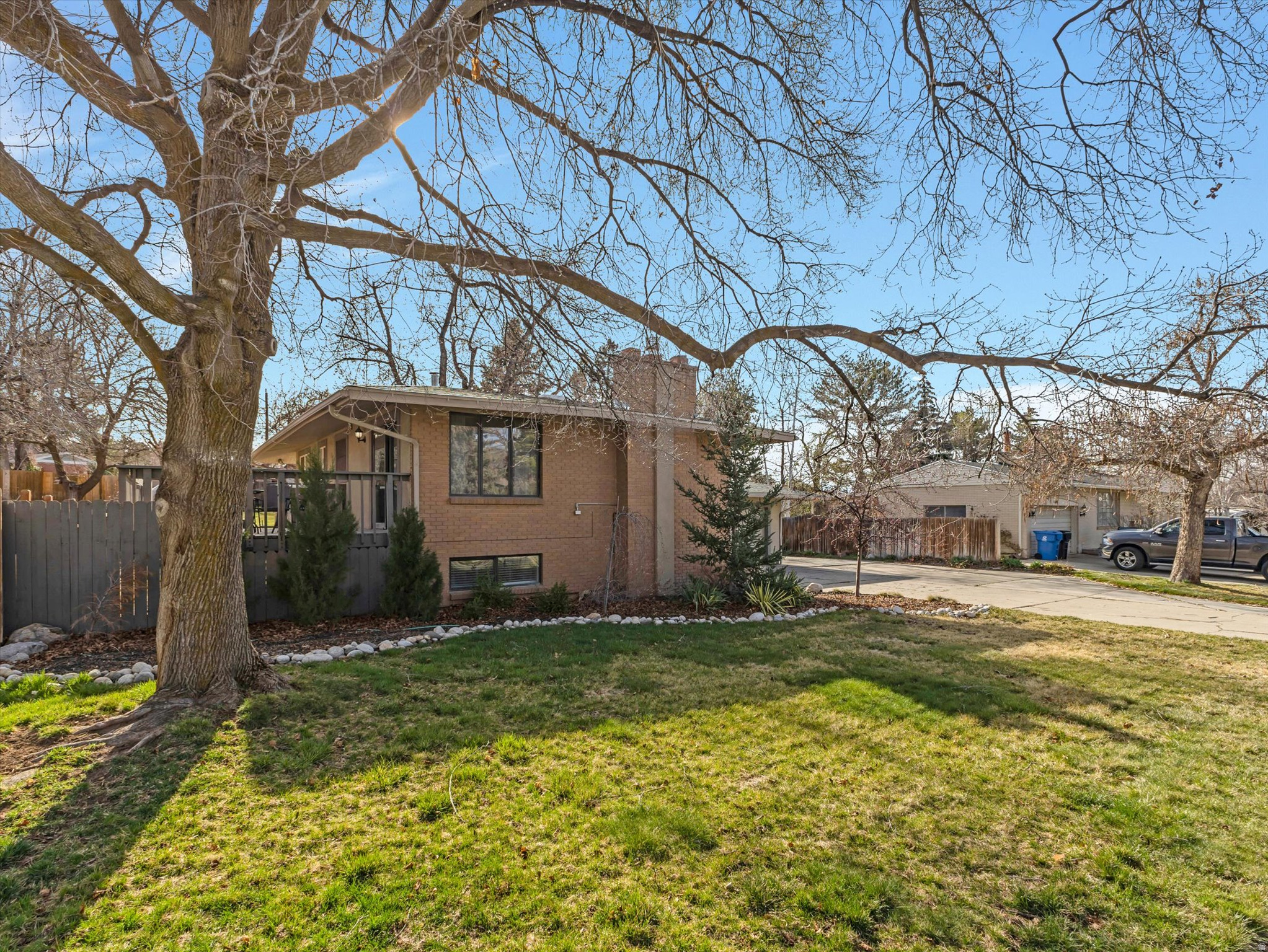8698 S ALTA CANYON DR