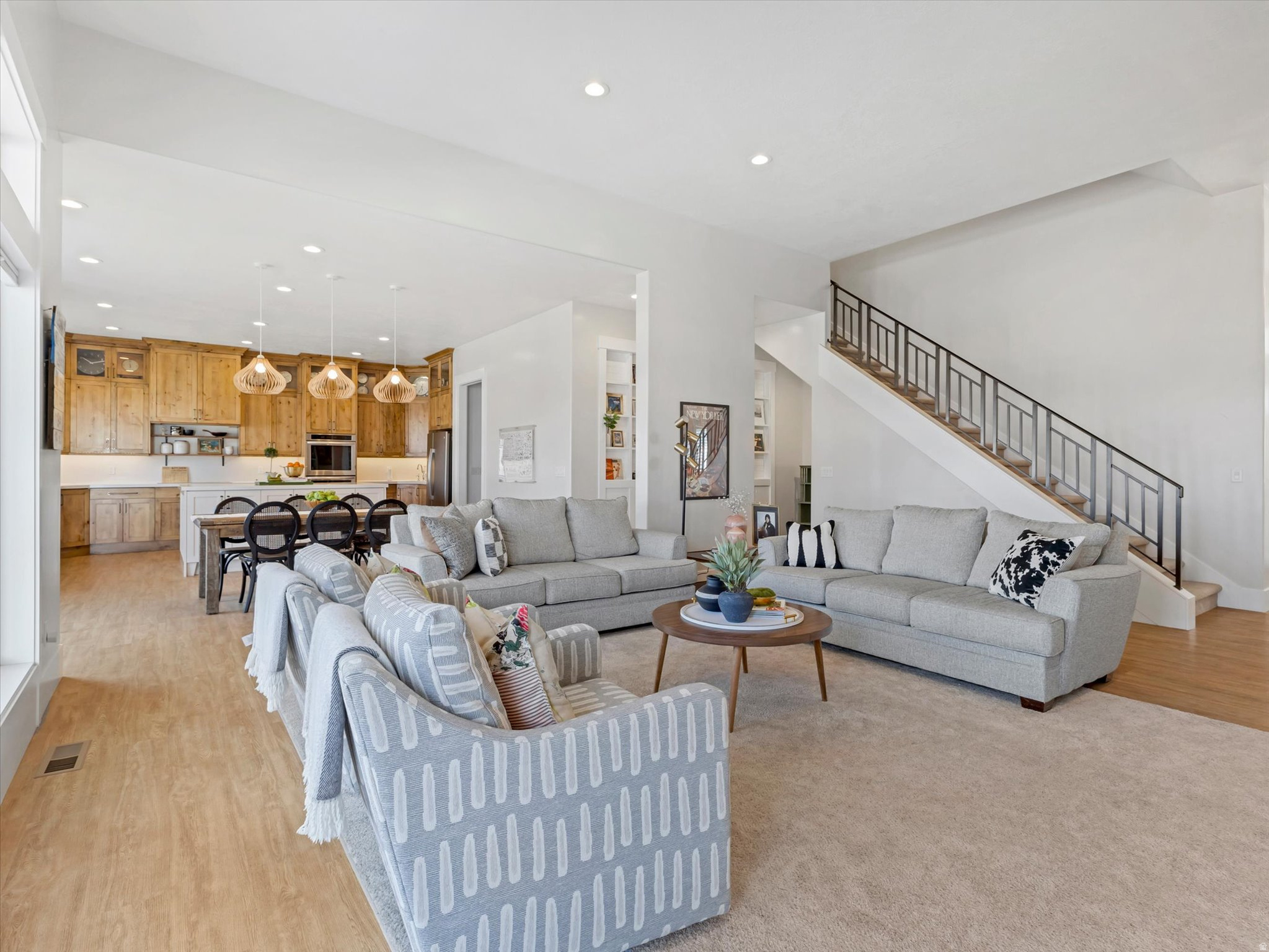 13503 S LOVERS LN