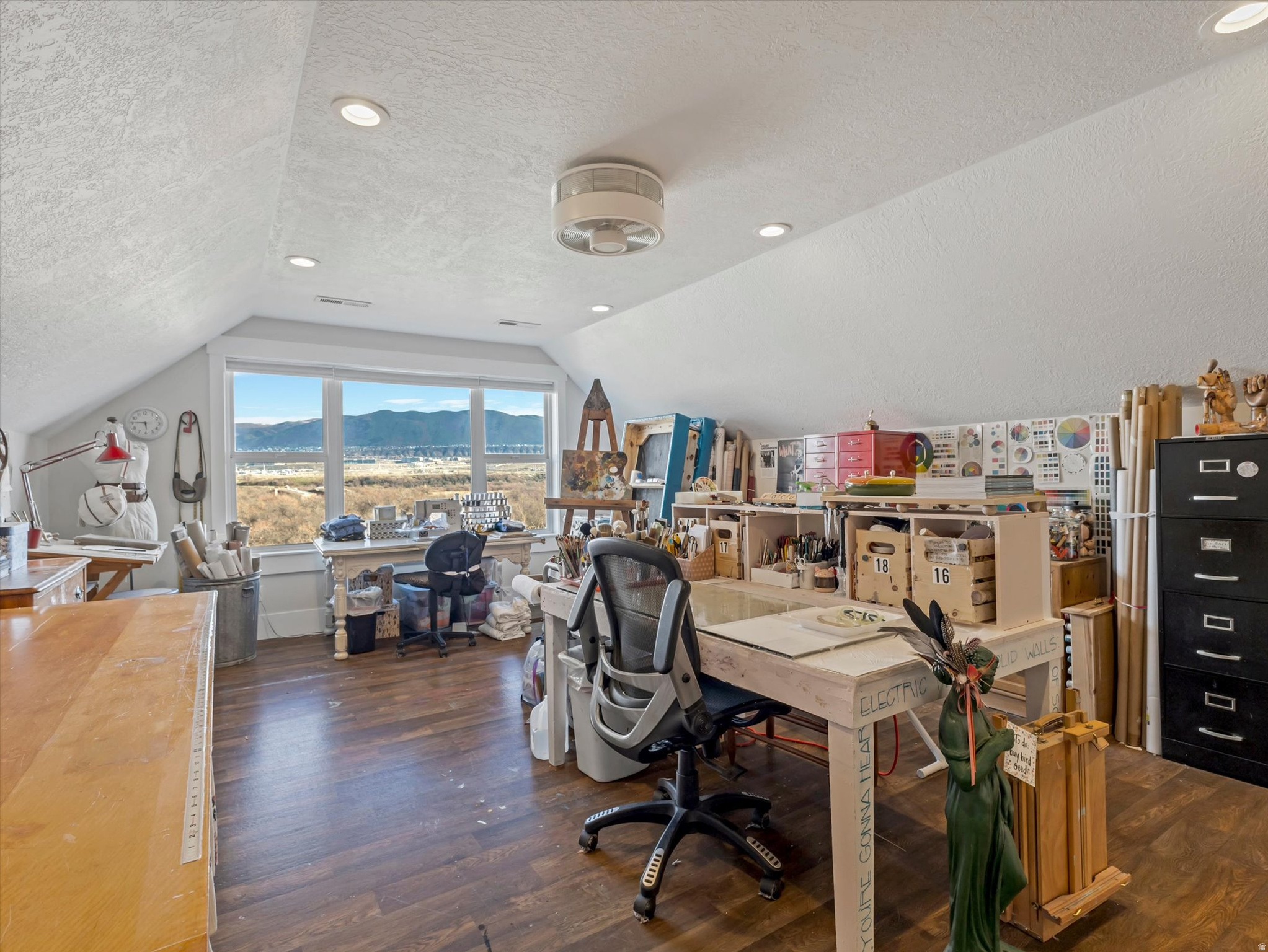 13503 S LOVERS LN