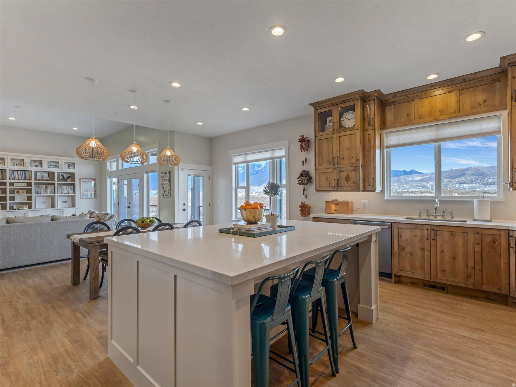 13503 S LOVERS LN