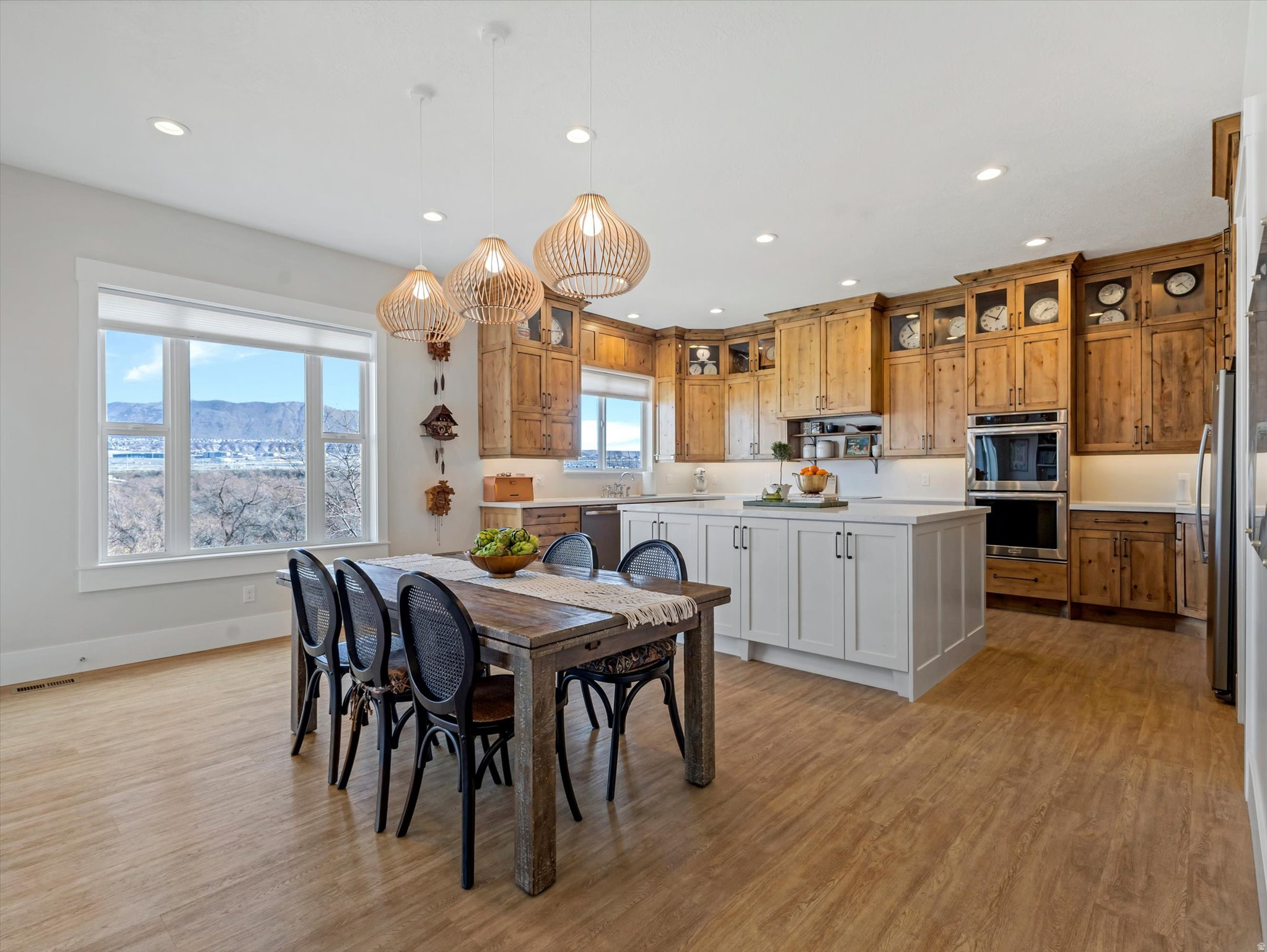13503 S LOVERS LN