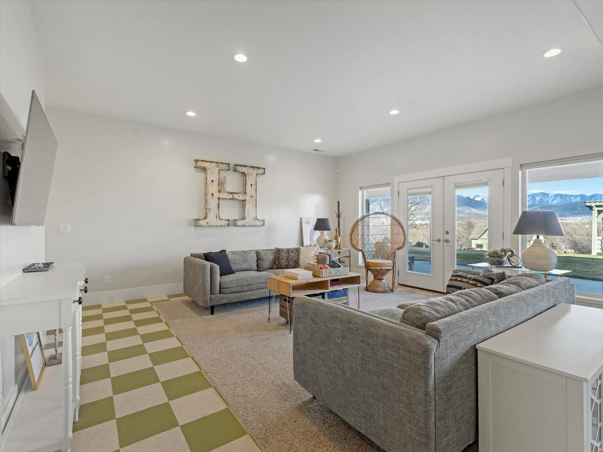13503 S LOVERS LN