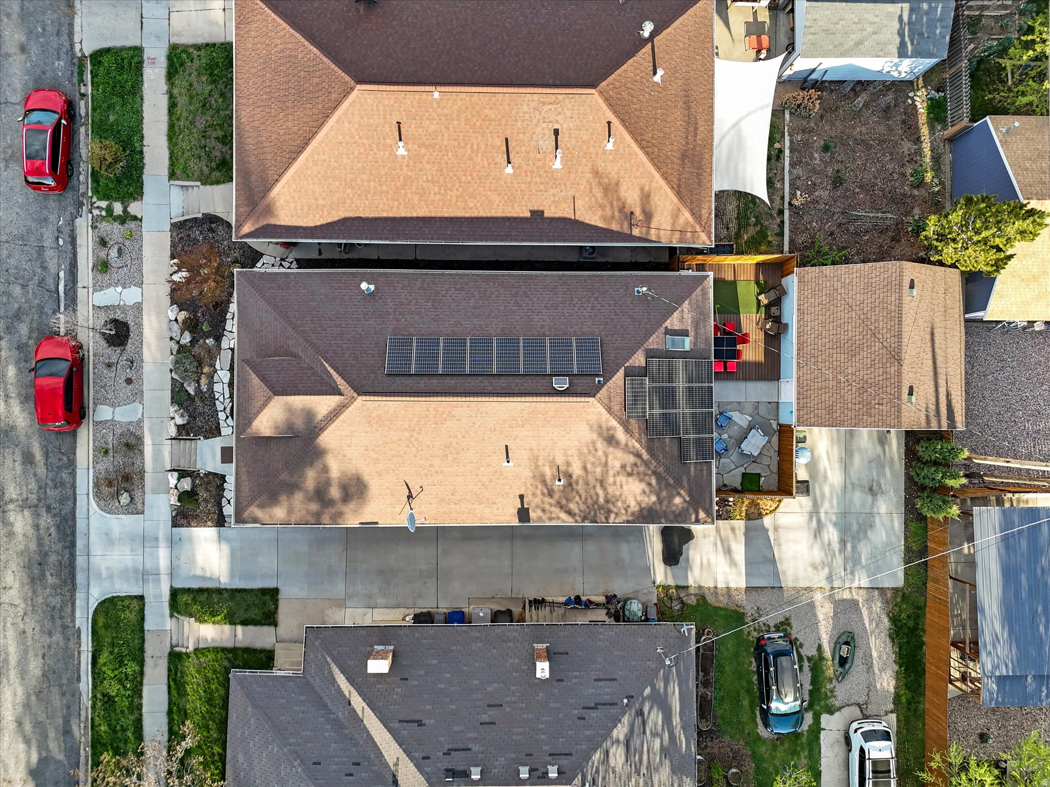 718 E EMERSON AVE