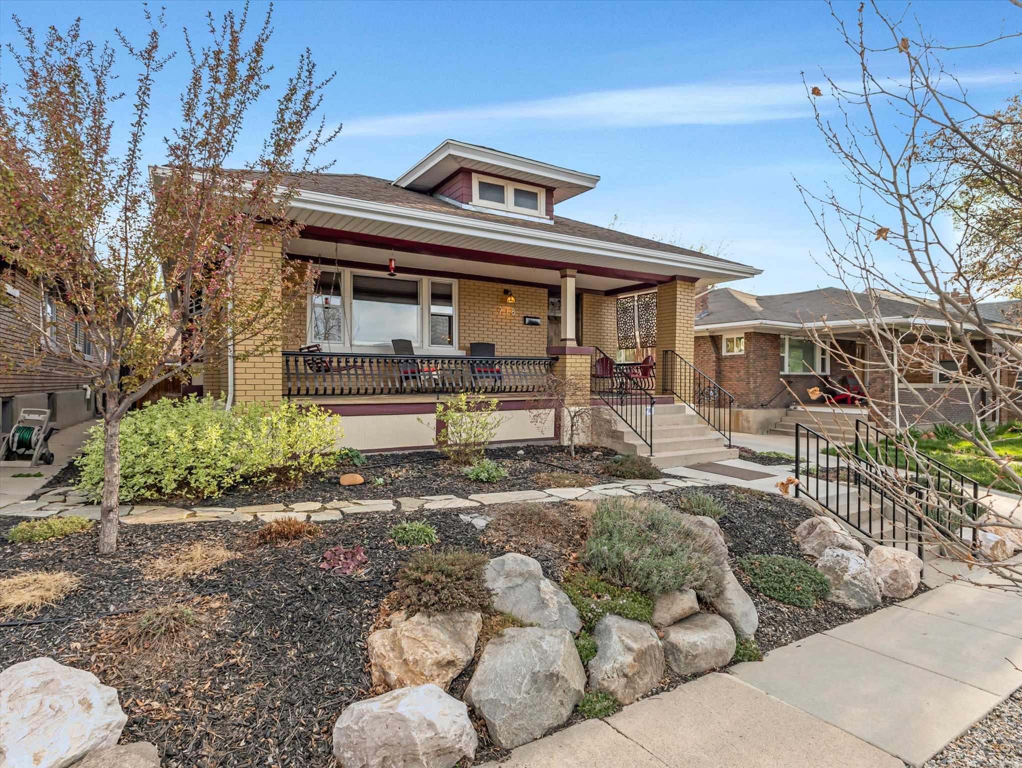718 E EMERSON AVE