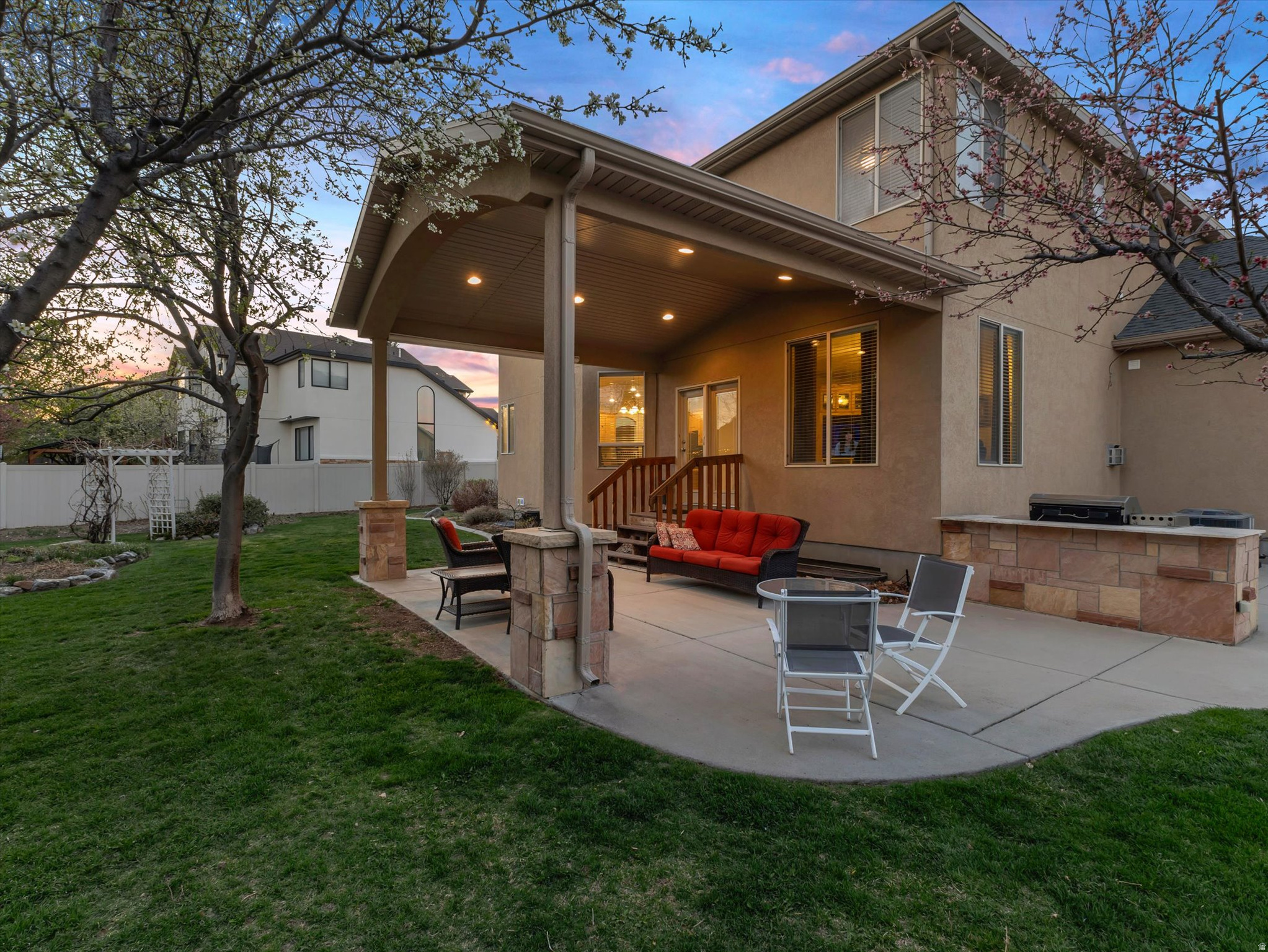 2943 W CURRENT CREEK DR