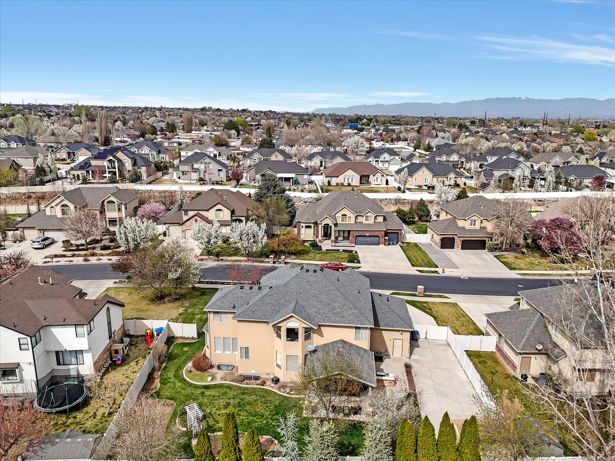 2943 W CURRENT CREEK DR