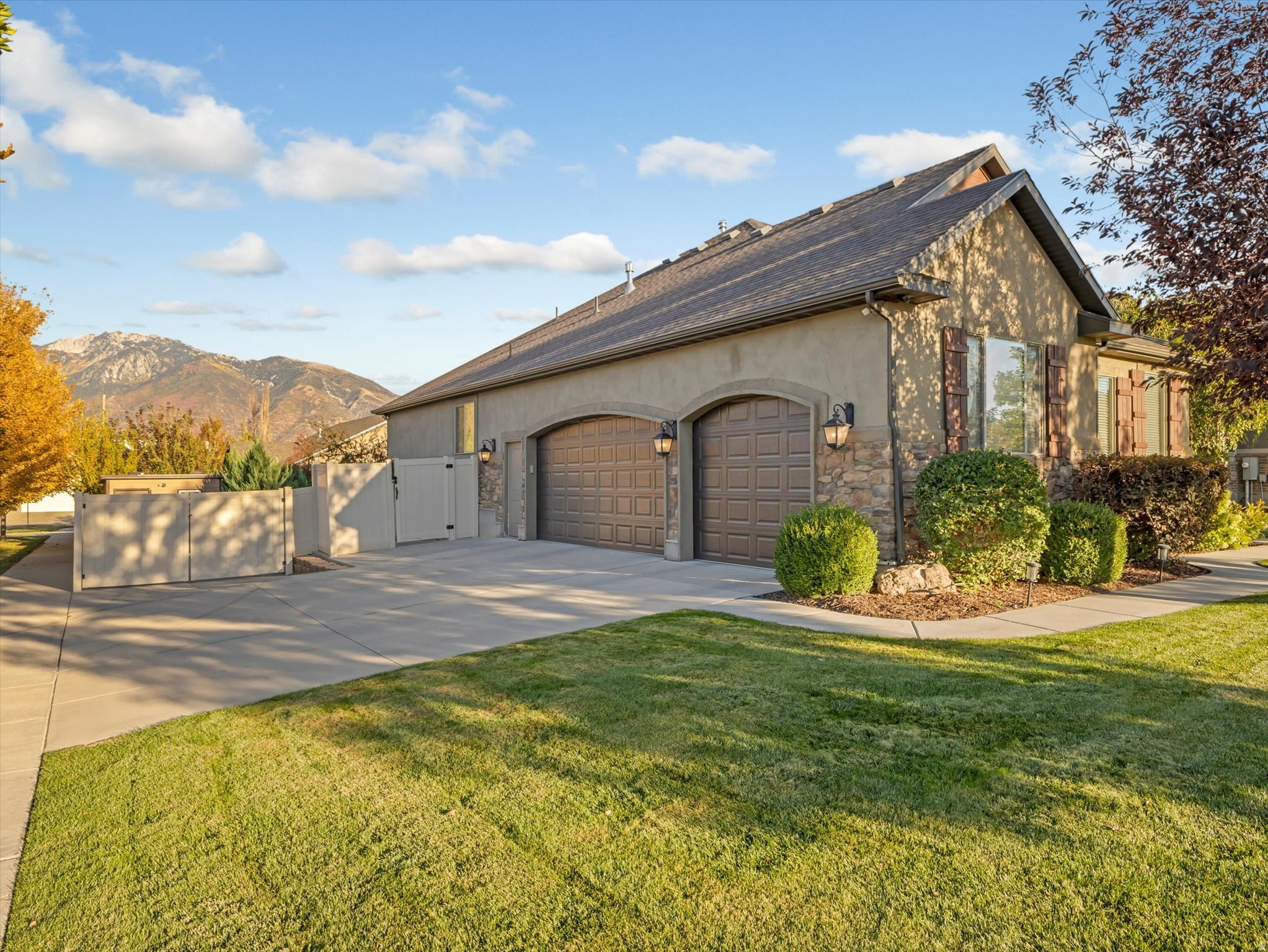 12113 S AIDEN RIDGE DR