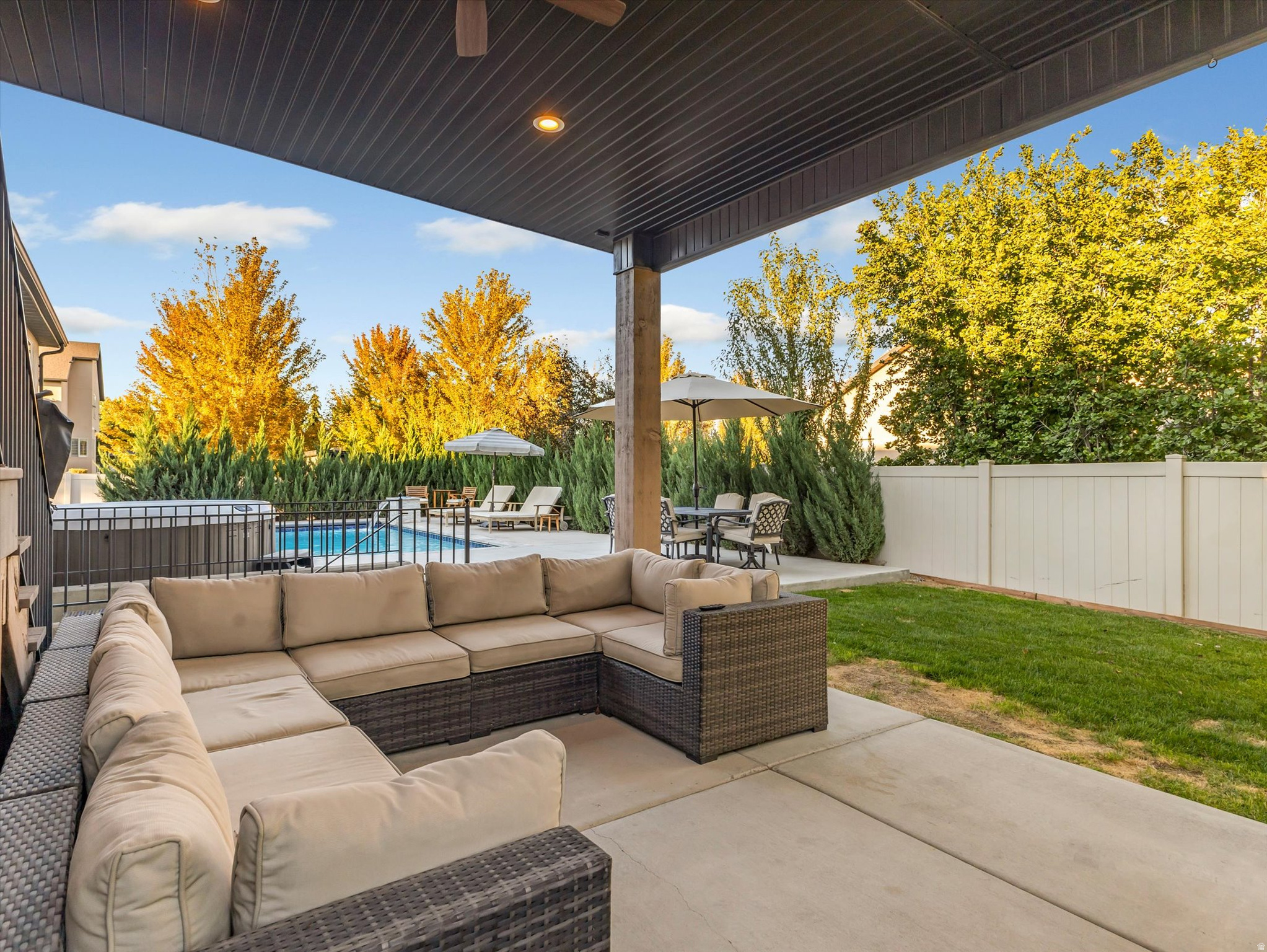 12113 S AIDEN RIDGE DR