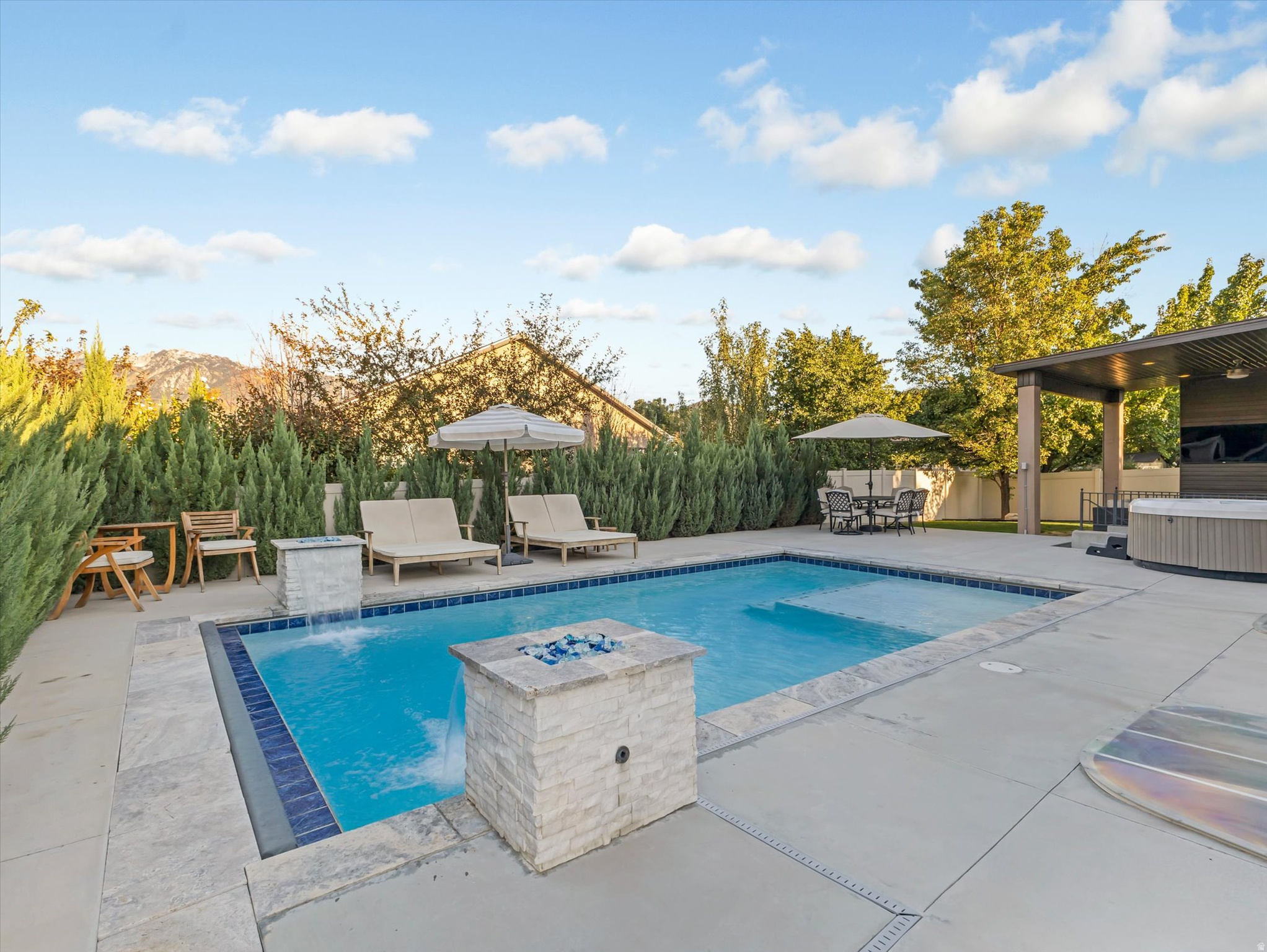 12113 S AIDEN RIDGE DR