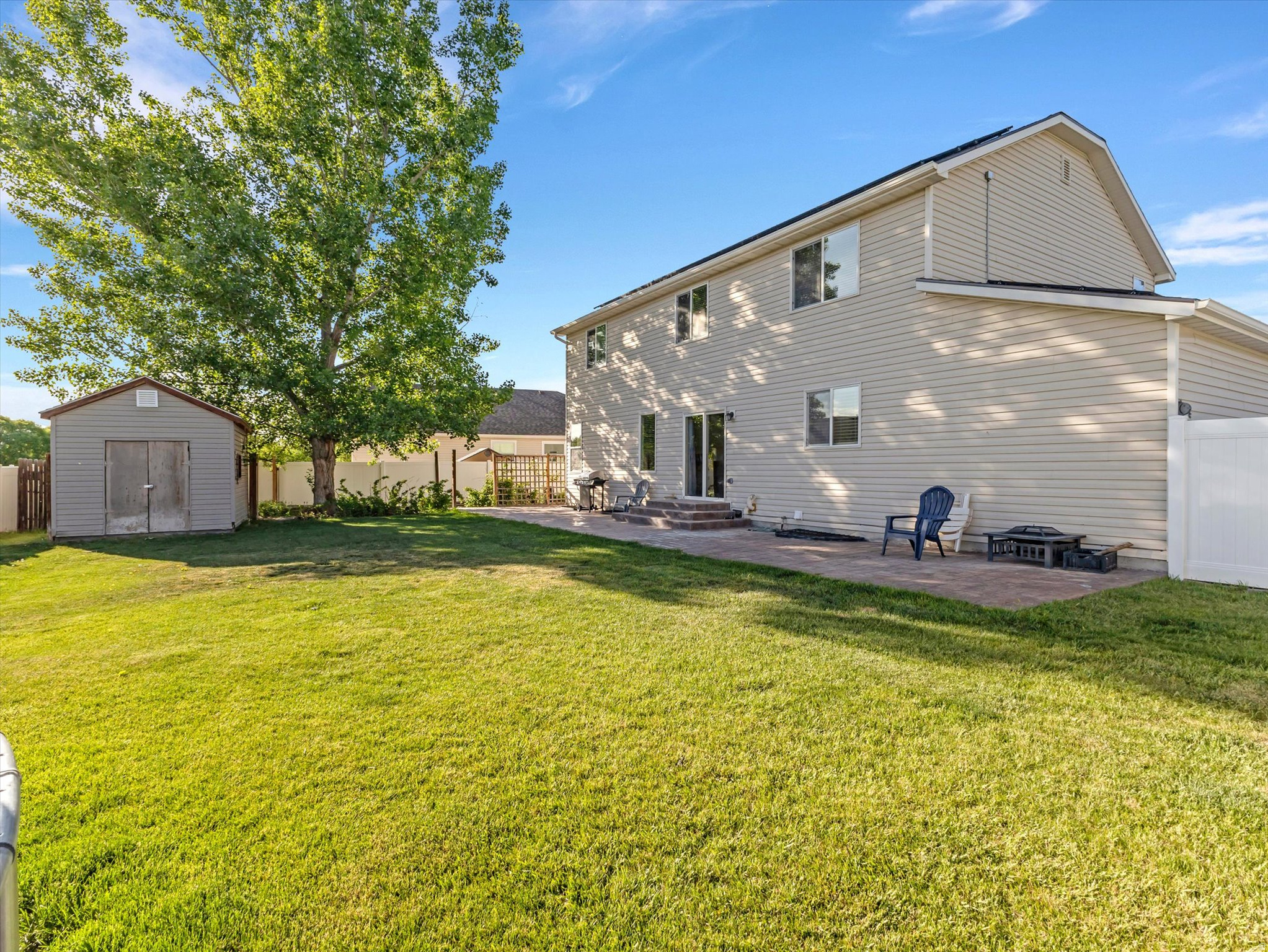 187 W BOATSMAN CIR