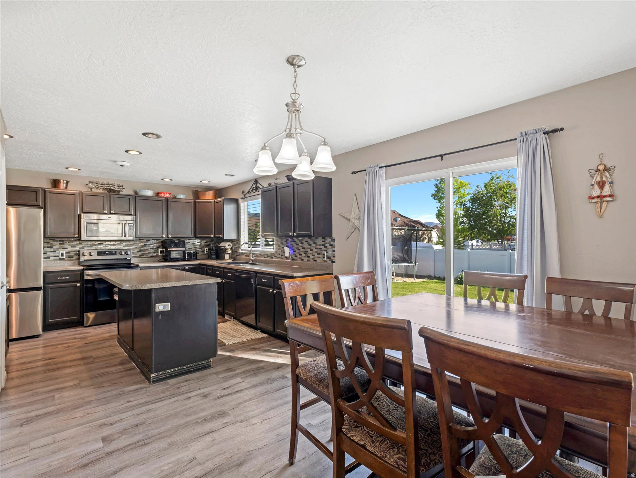 187 W BOATSMAN CIR