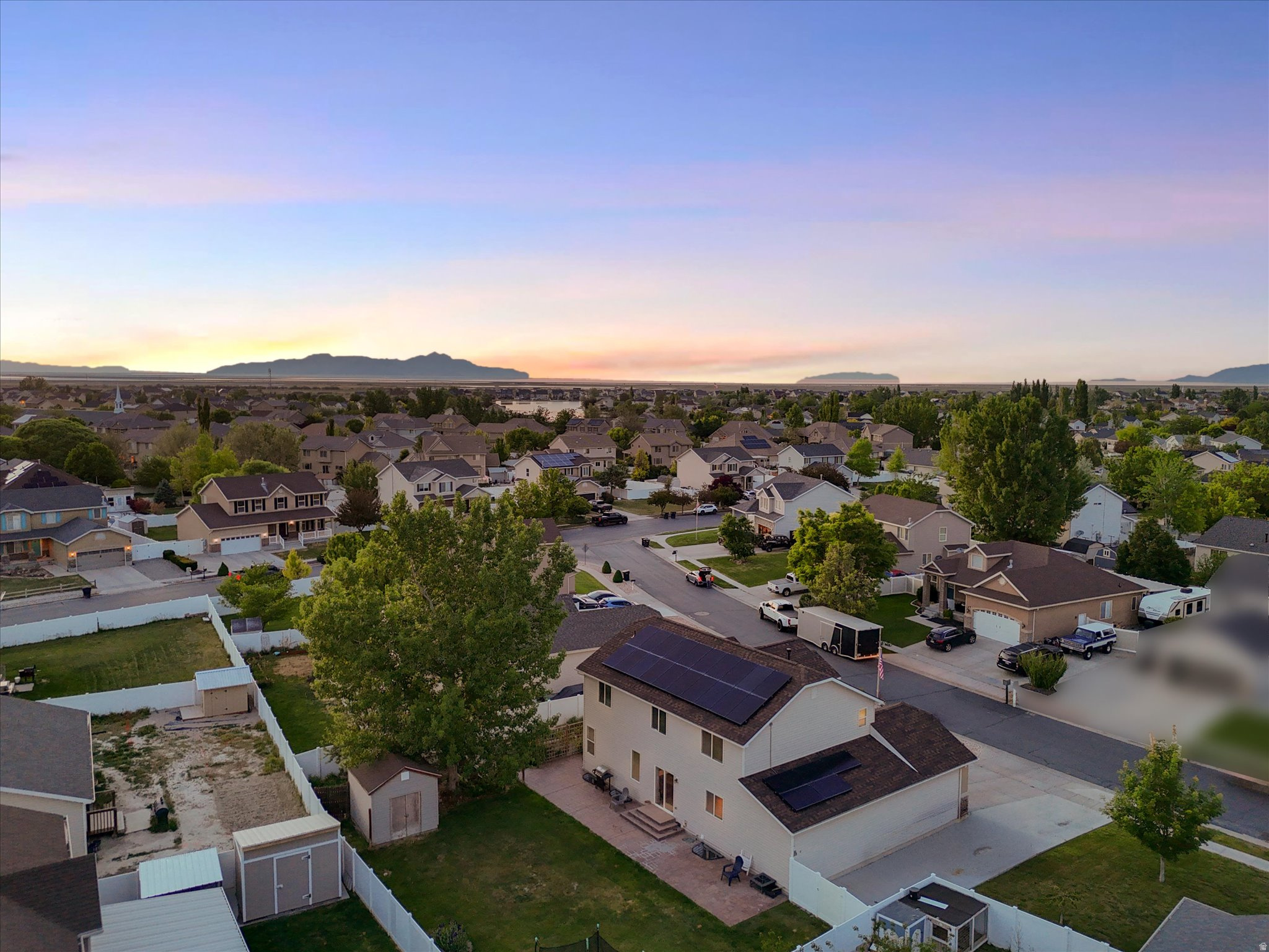 187 W BOATSMAN CIR