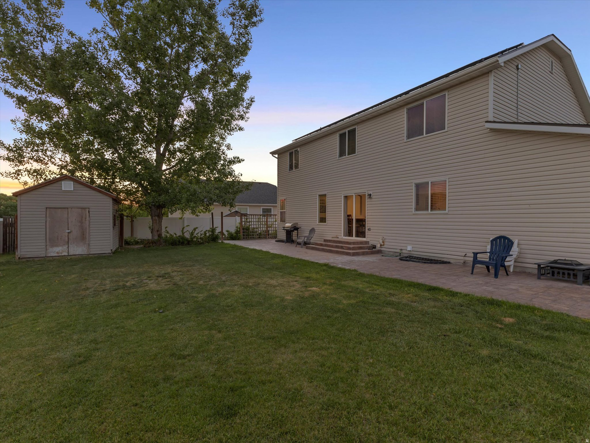 187 W BOATSMAN CIR