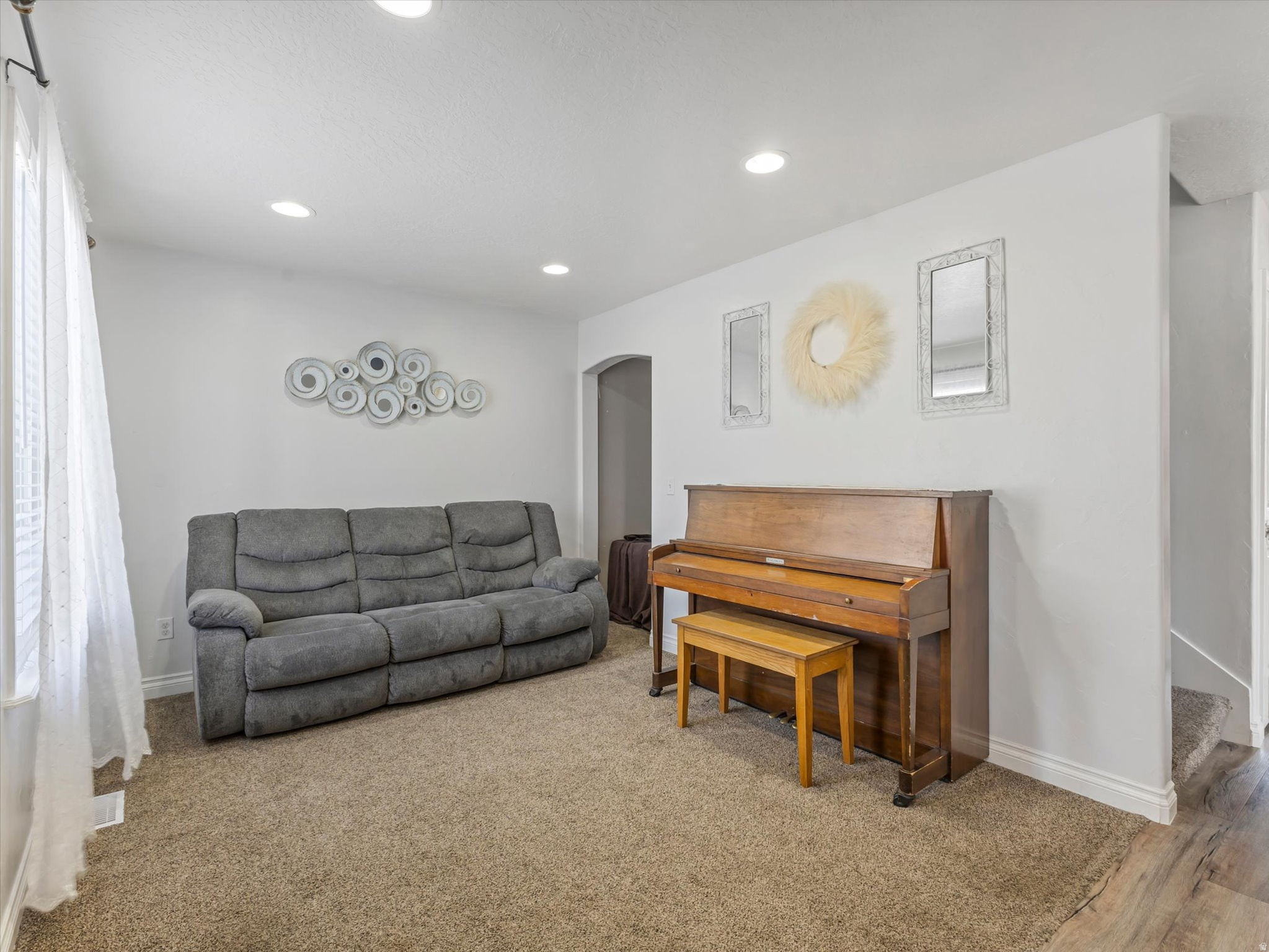 187 W BOATSMAN CIR