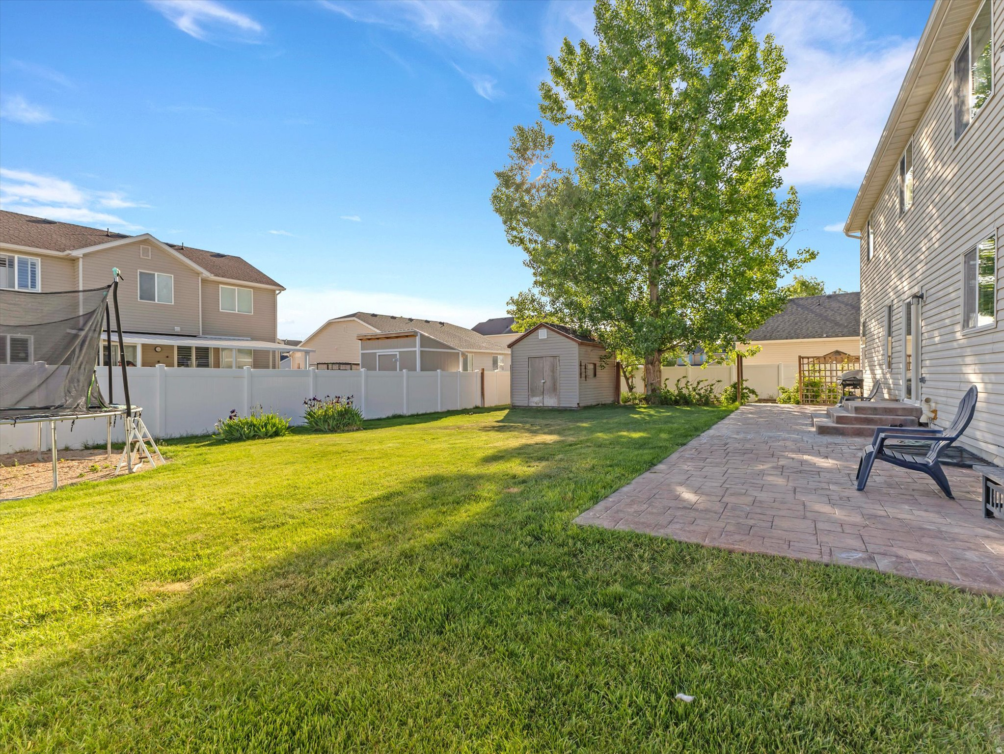 187 W BOATSMAN CIR