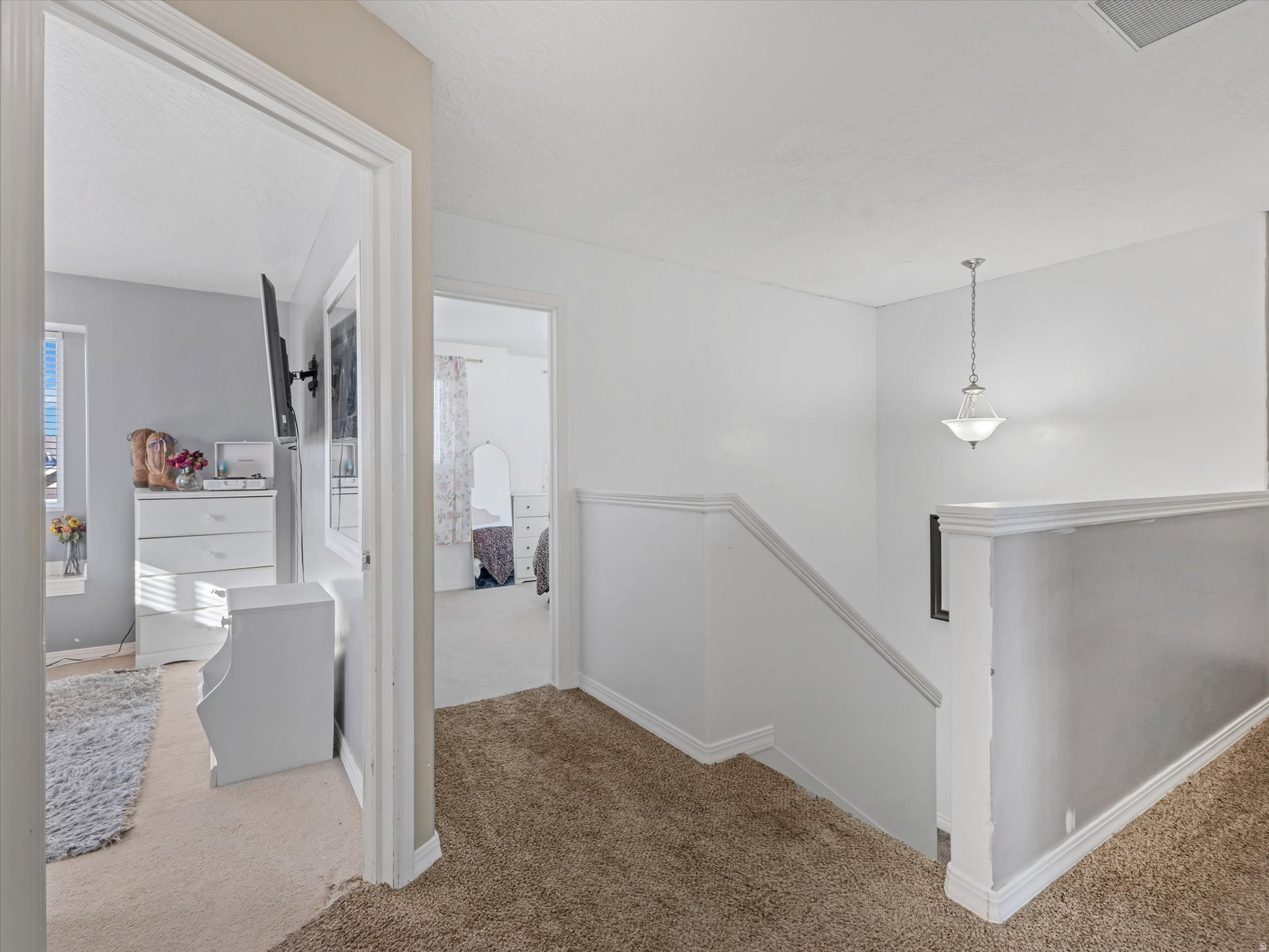 187 W BOATSMAN CIR