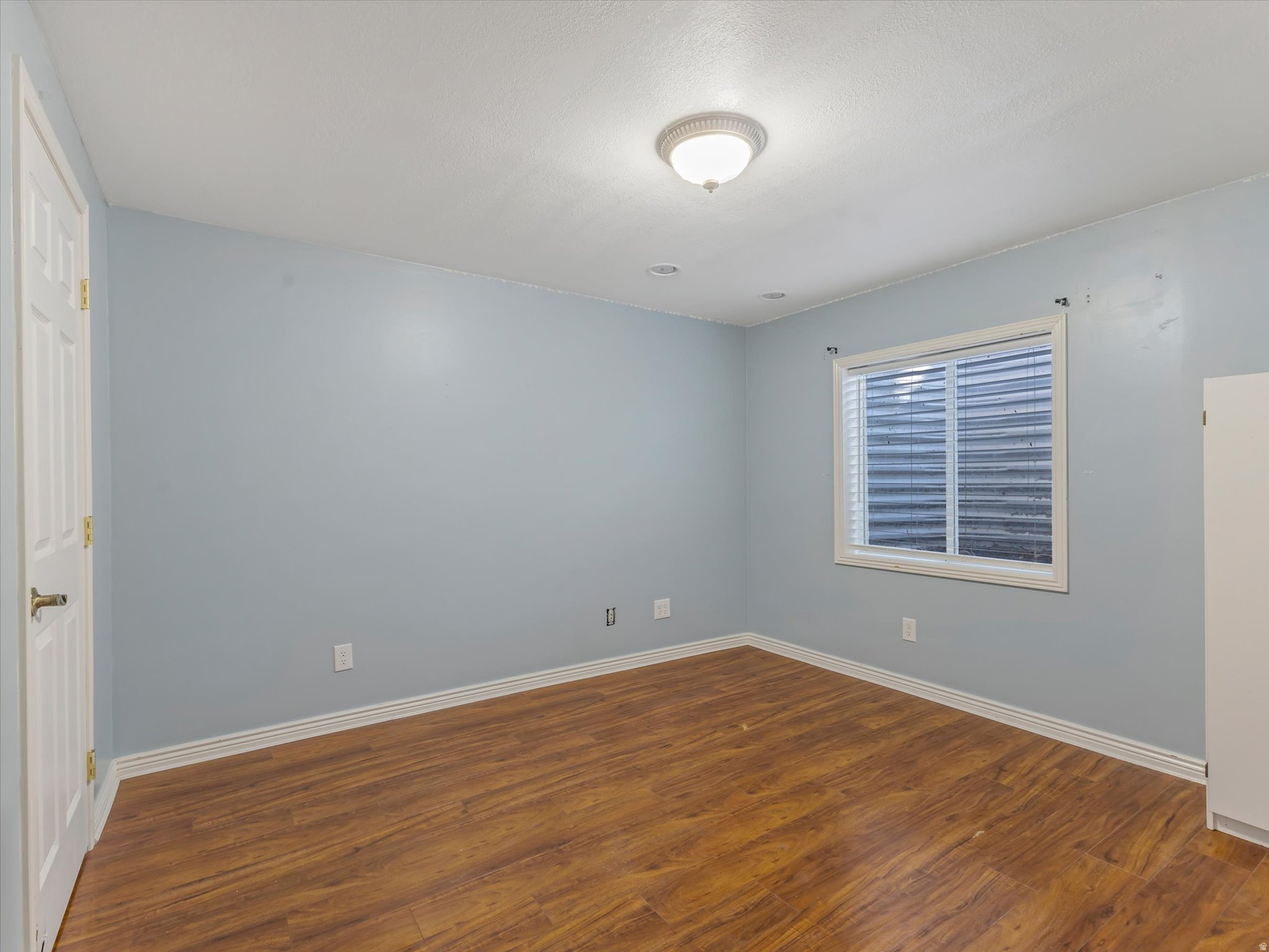 187 W BOATSMAN CIR