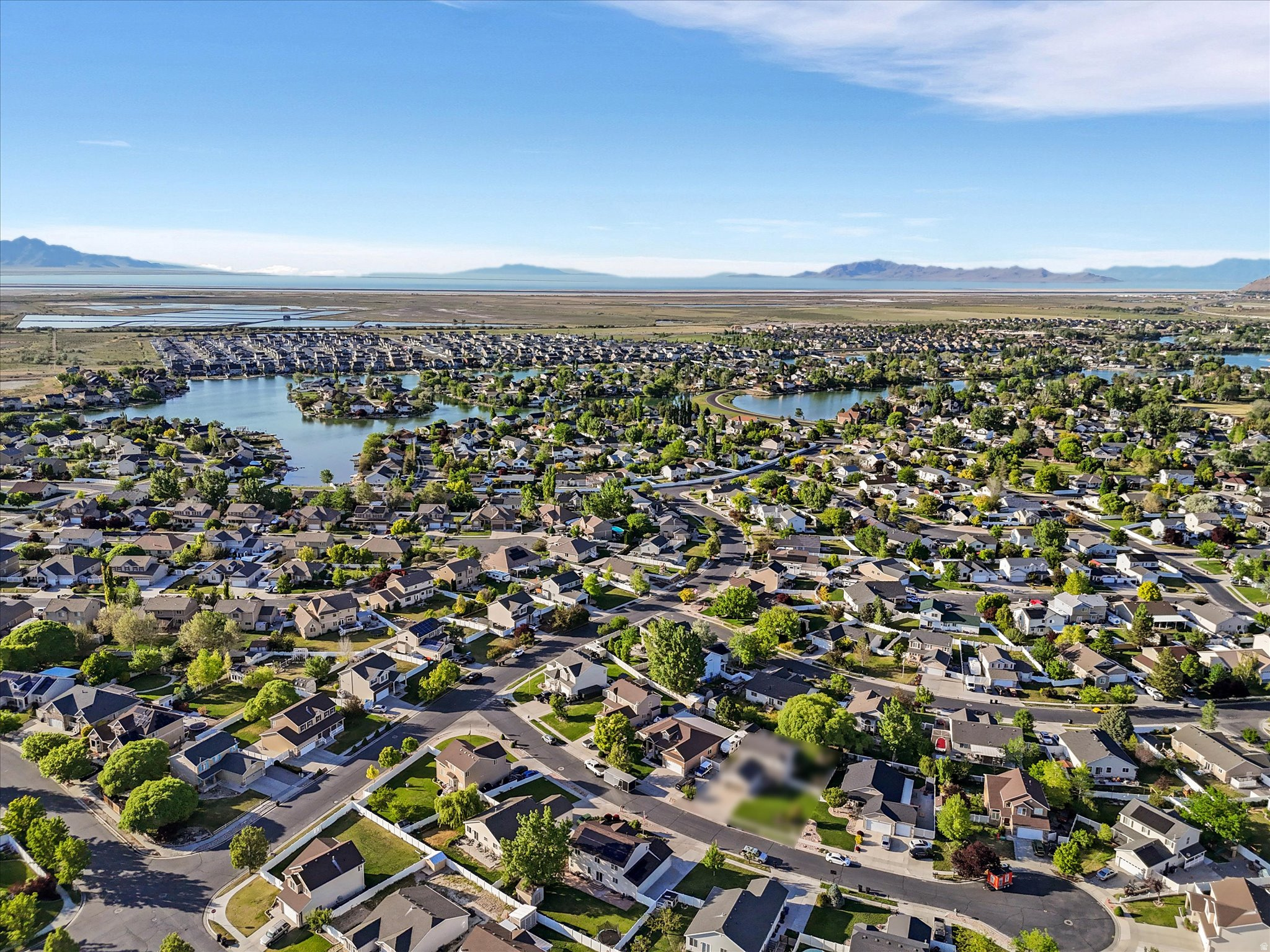 187 W BOATSMAN CIR