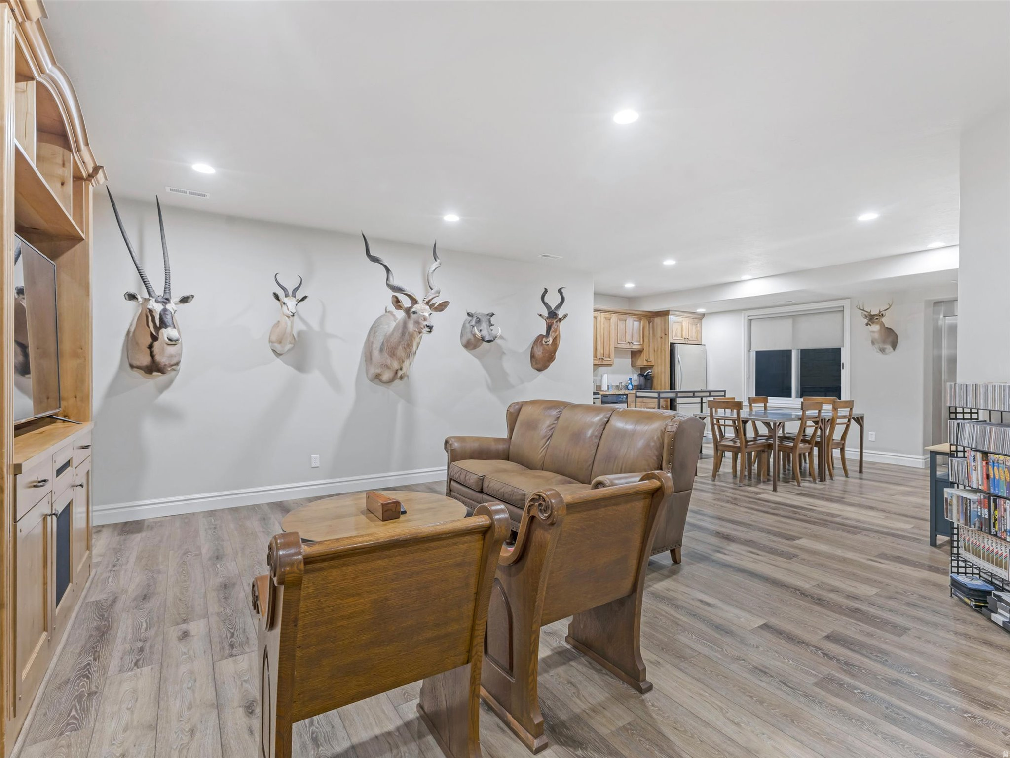 3077 E SCENIC VALLEY LN