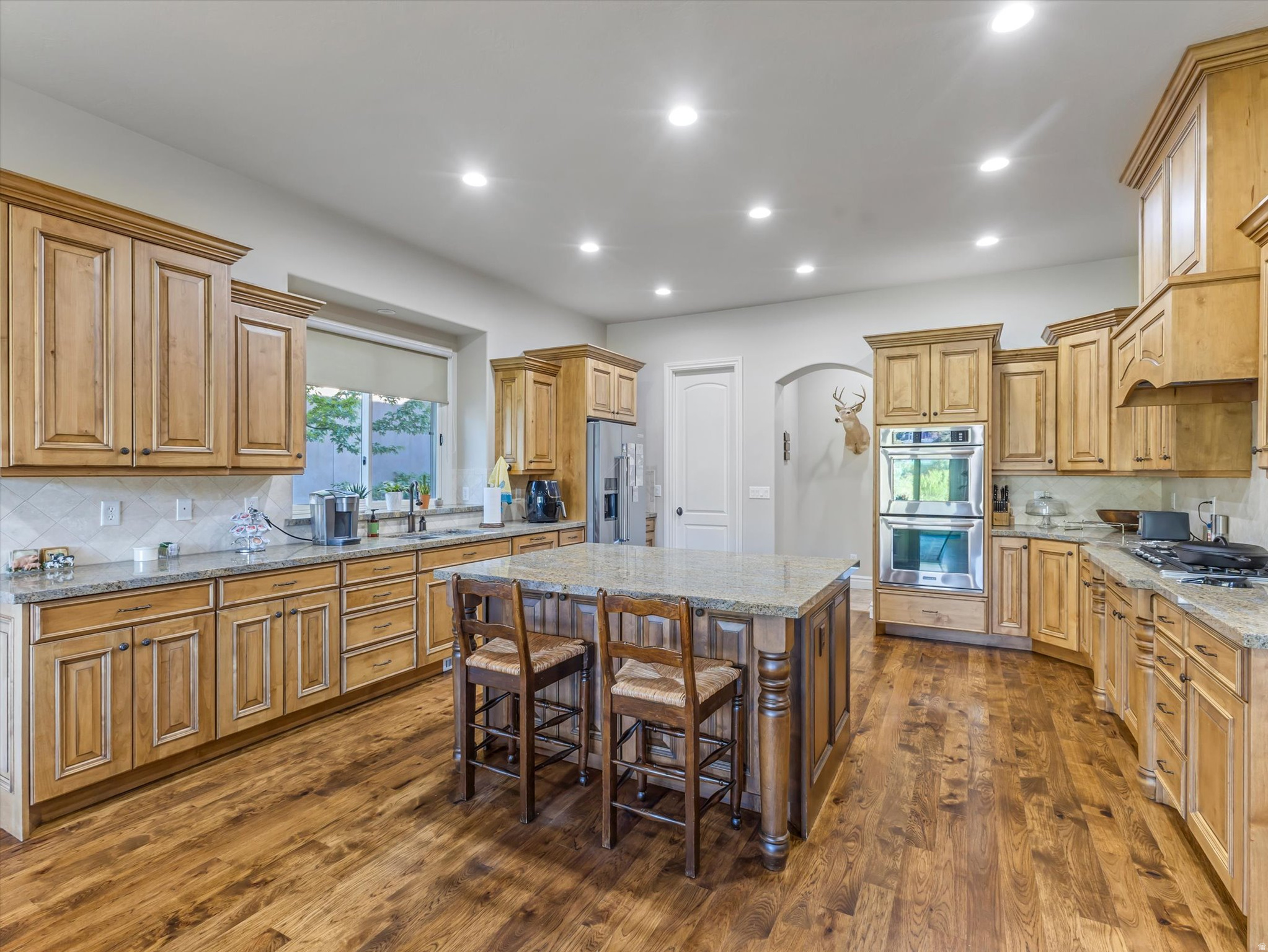 3077 E SCENIC VALLEY LN
