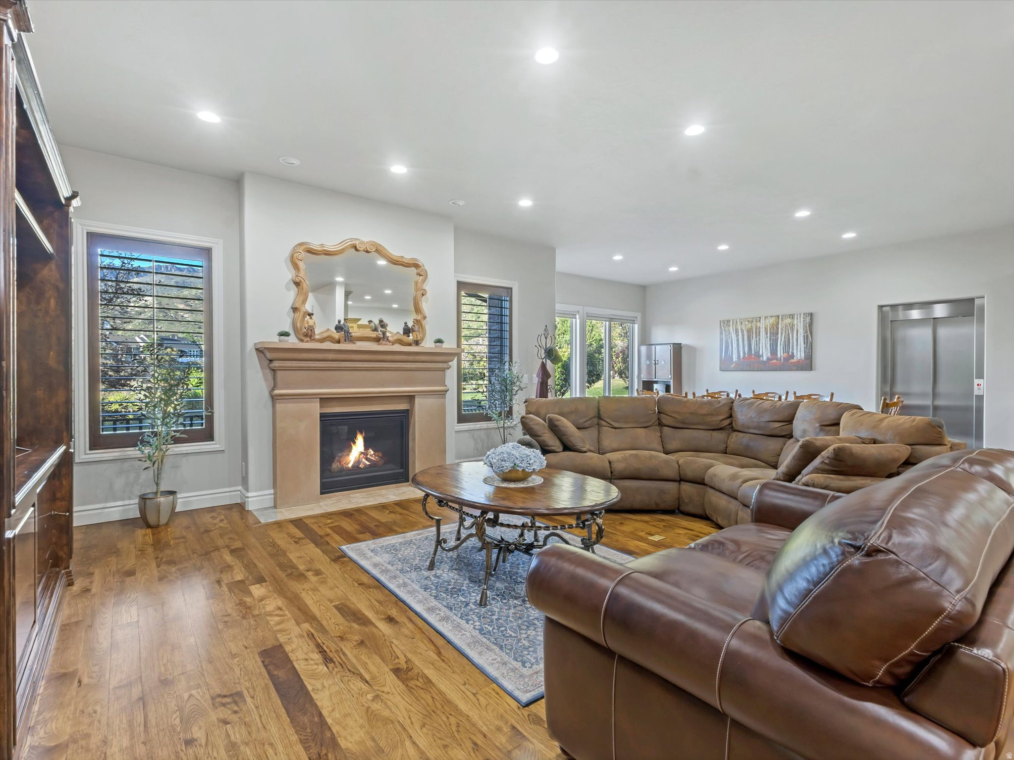 3077 E SCENIC VALLEY LN