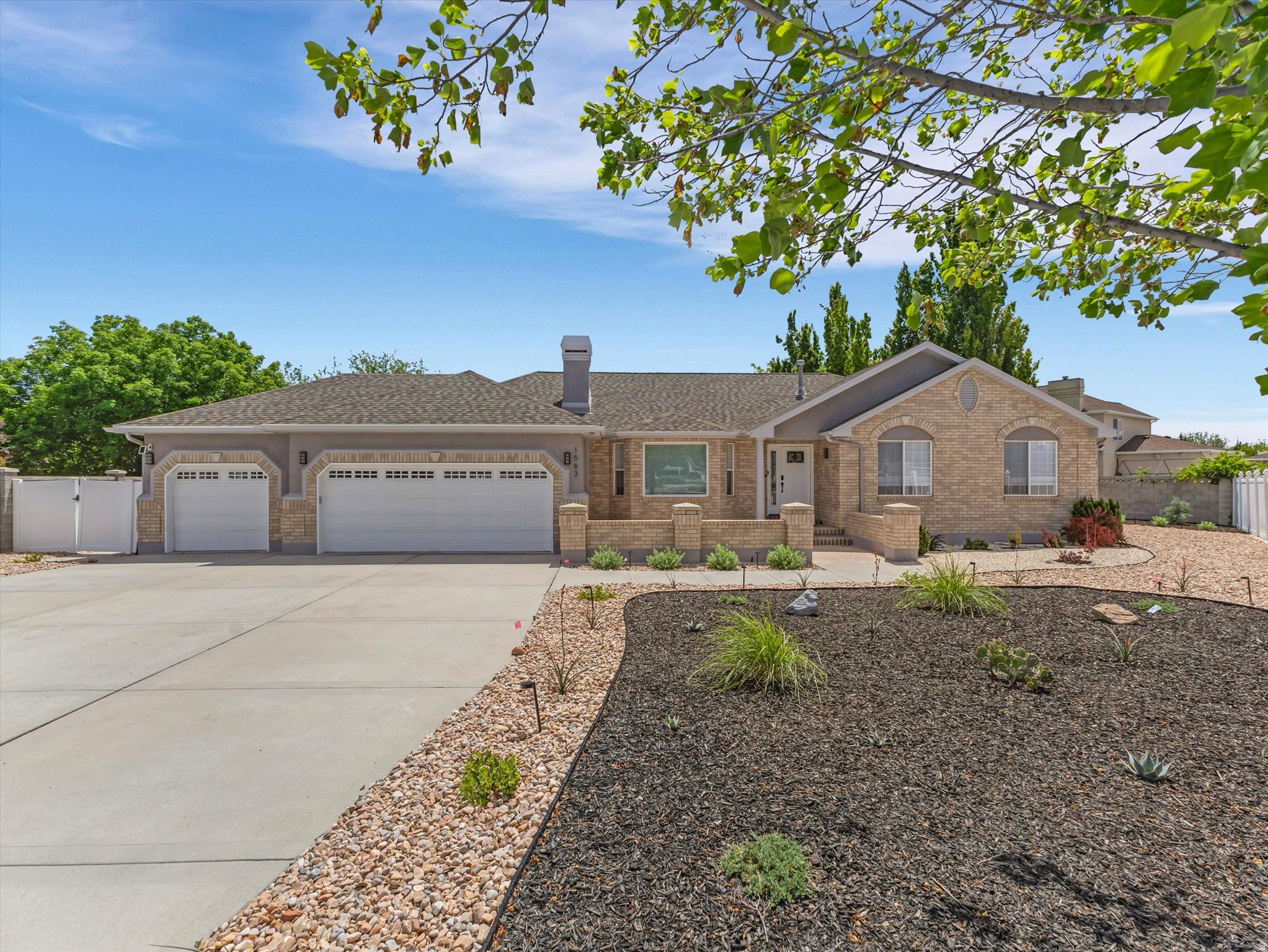1583 W HEATHER DOWNS CIR
