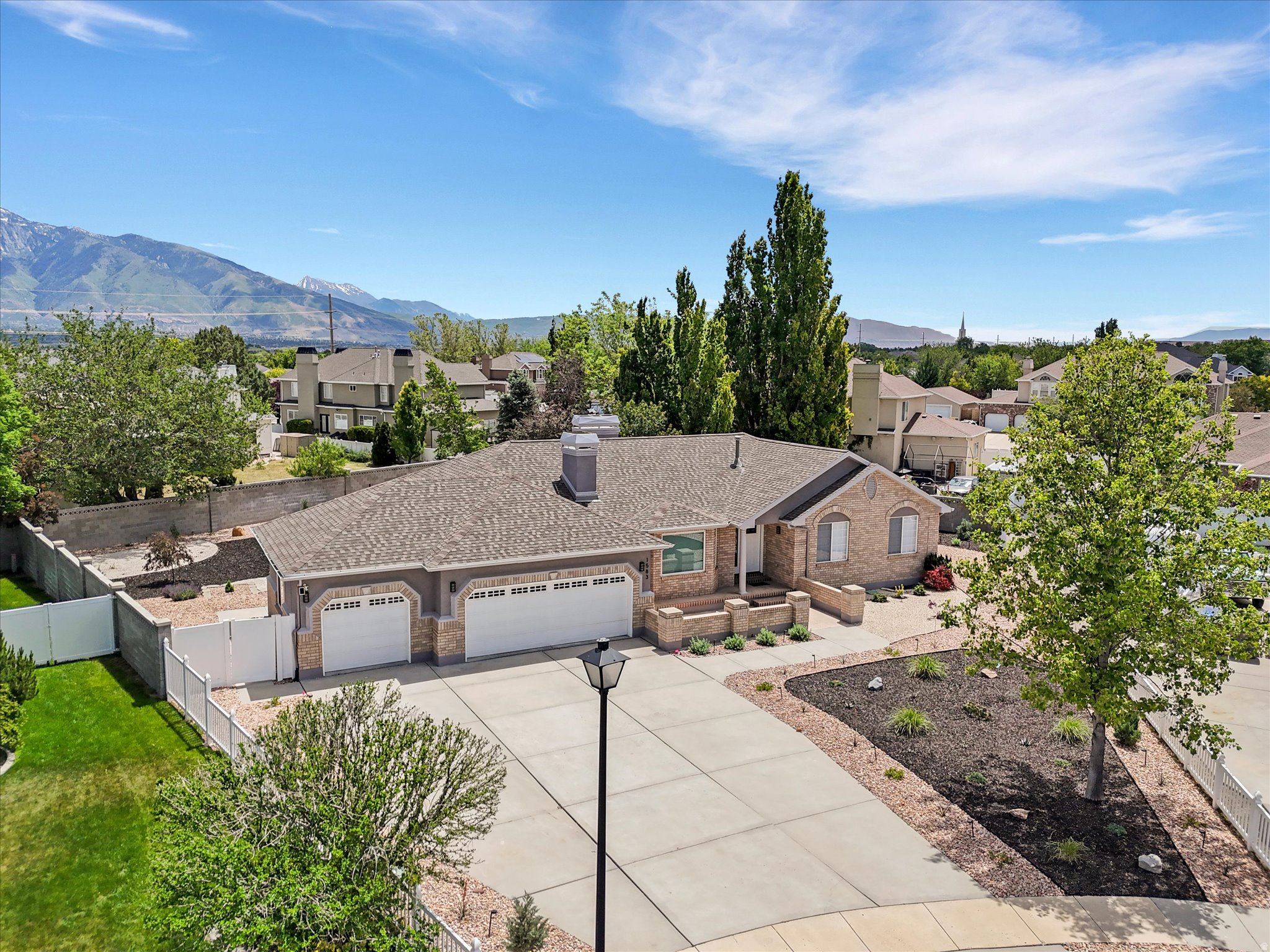 1583 W HEATHER DOWNS CIR