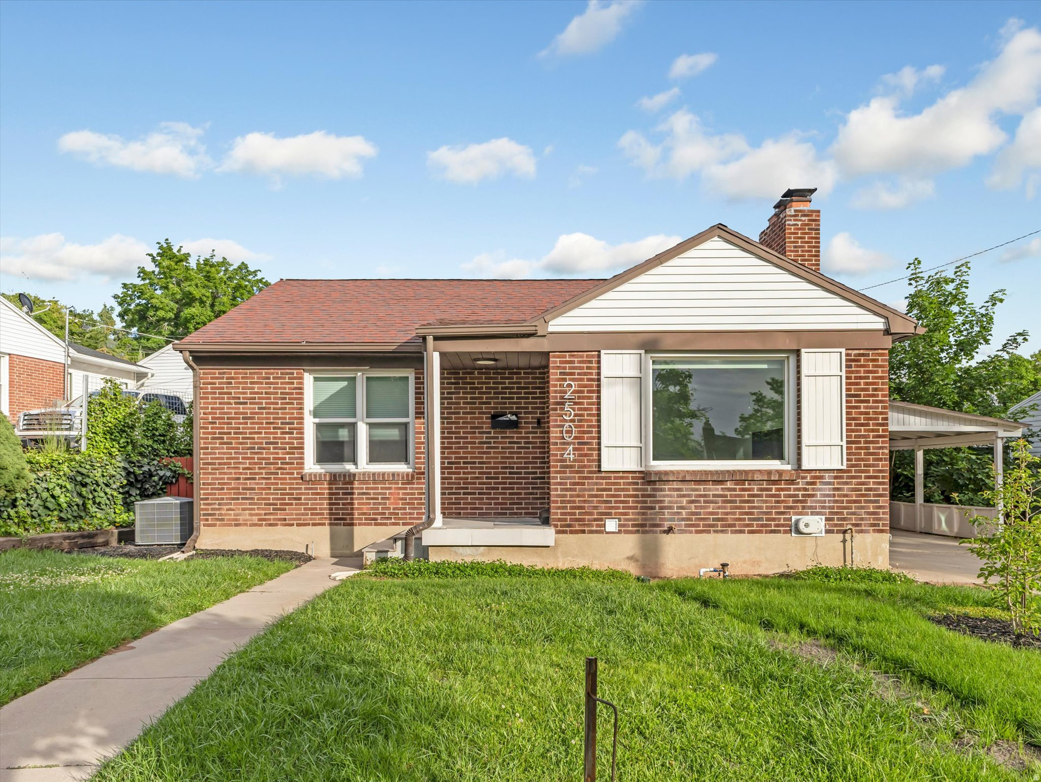 2504 E WILMINGTON AVE