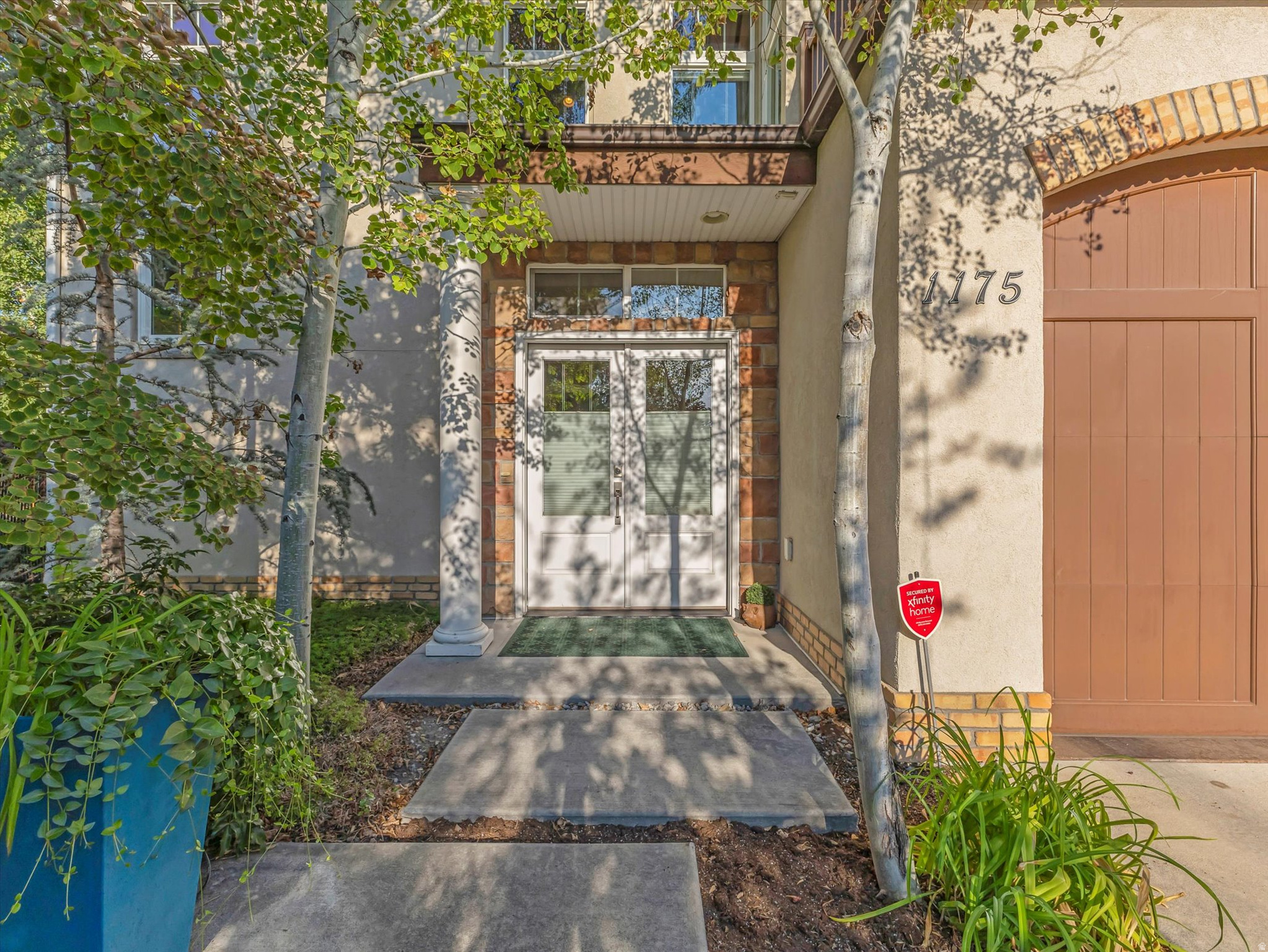 1175 S BLAIR ST