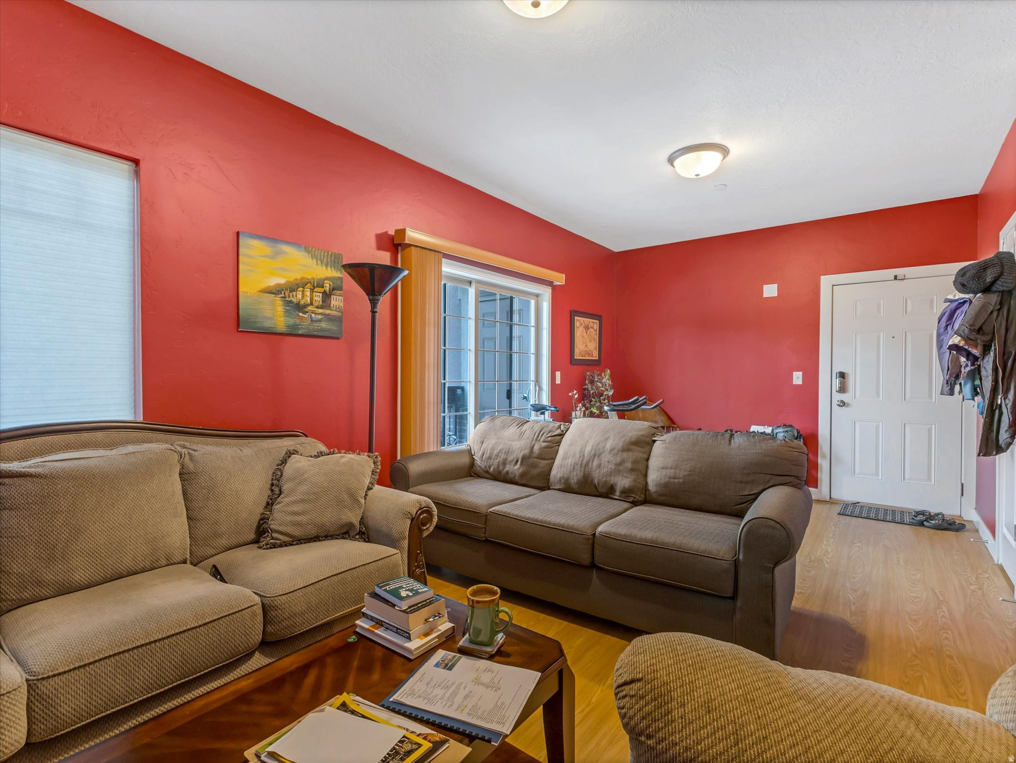 190 E BELMONT AVE #9