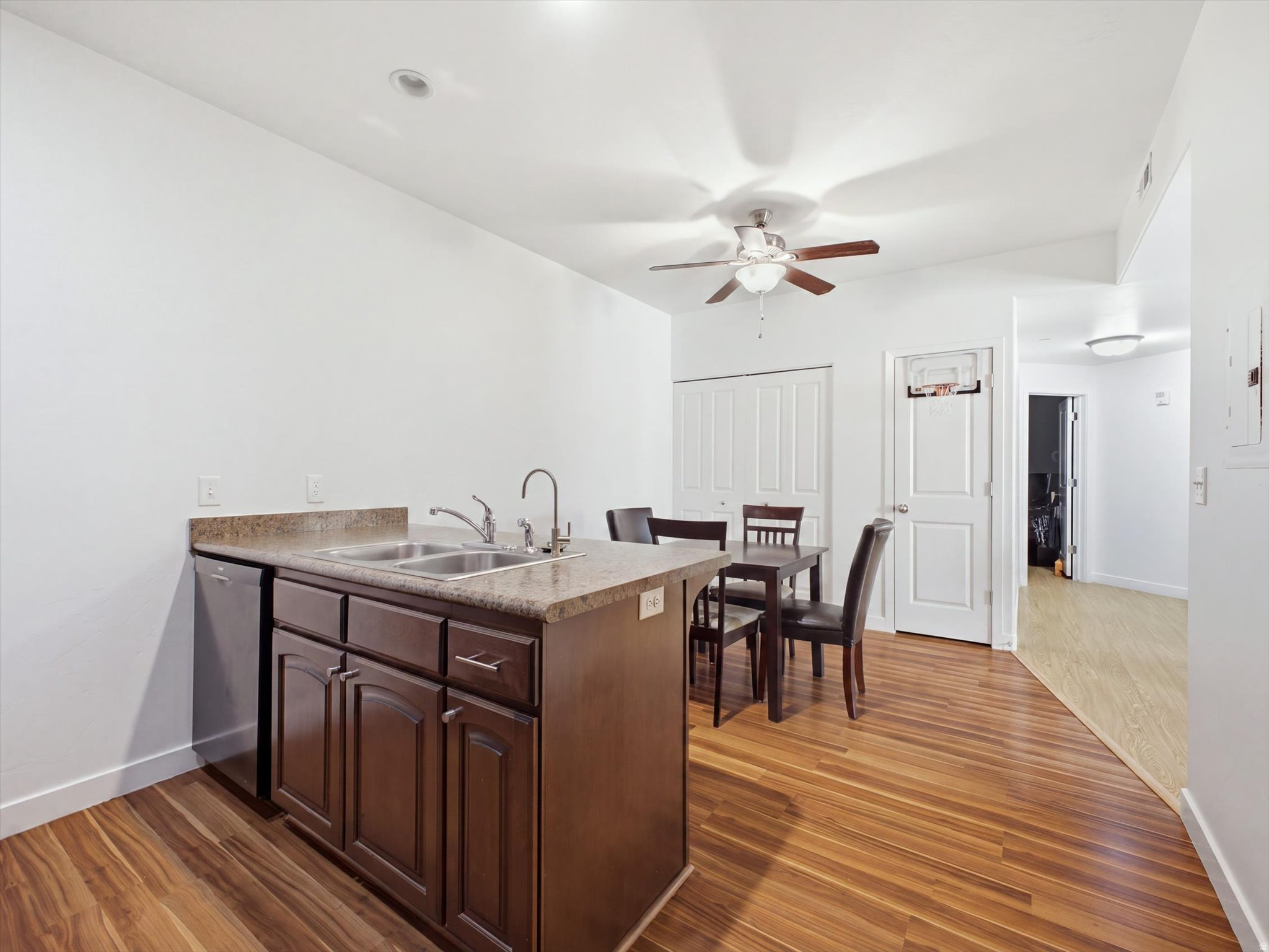 190 E BELMONT AVE #9
