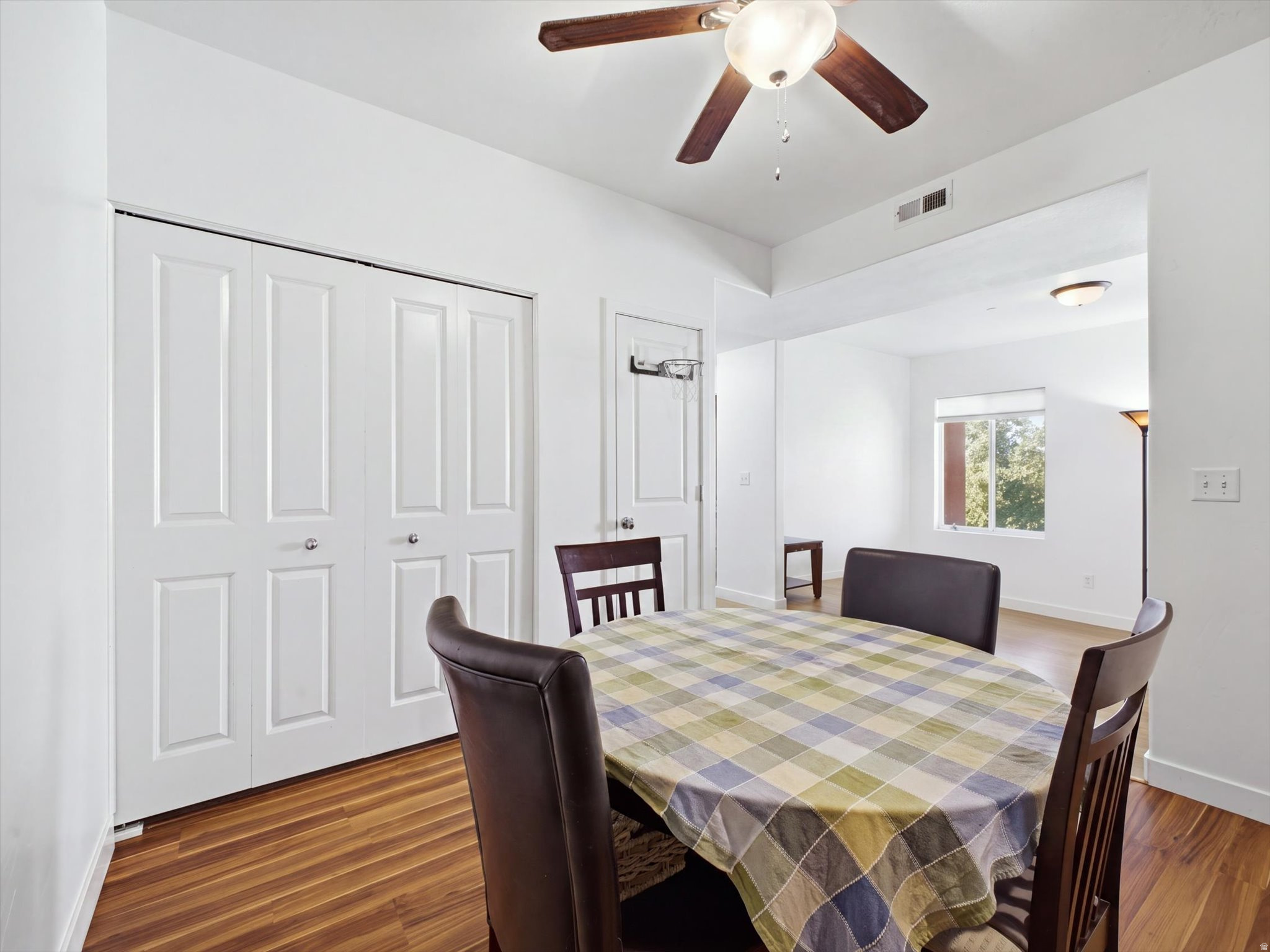190 E BELMONT AVE #9