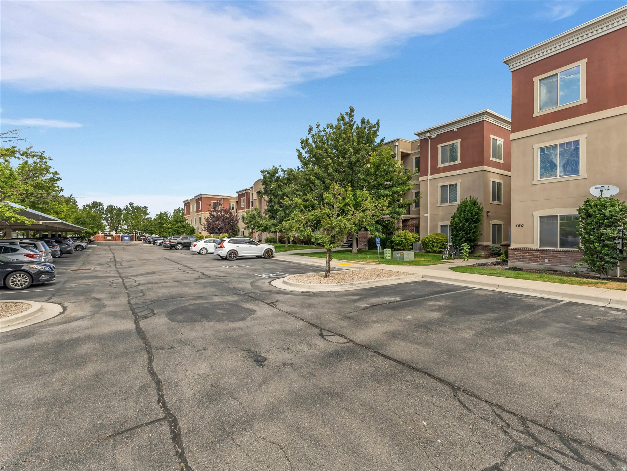 190 E BELMONT AVE #9