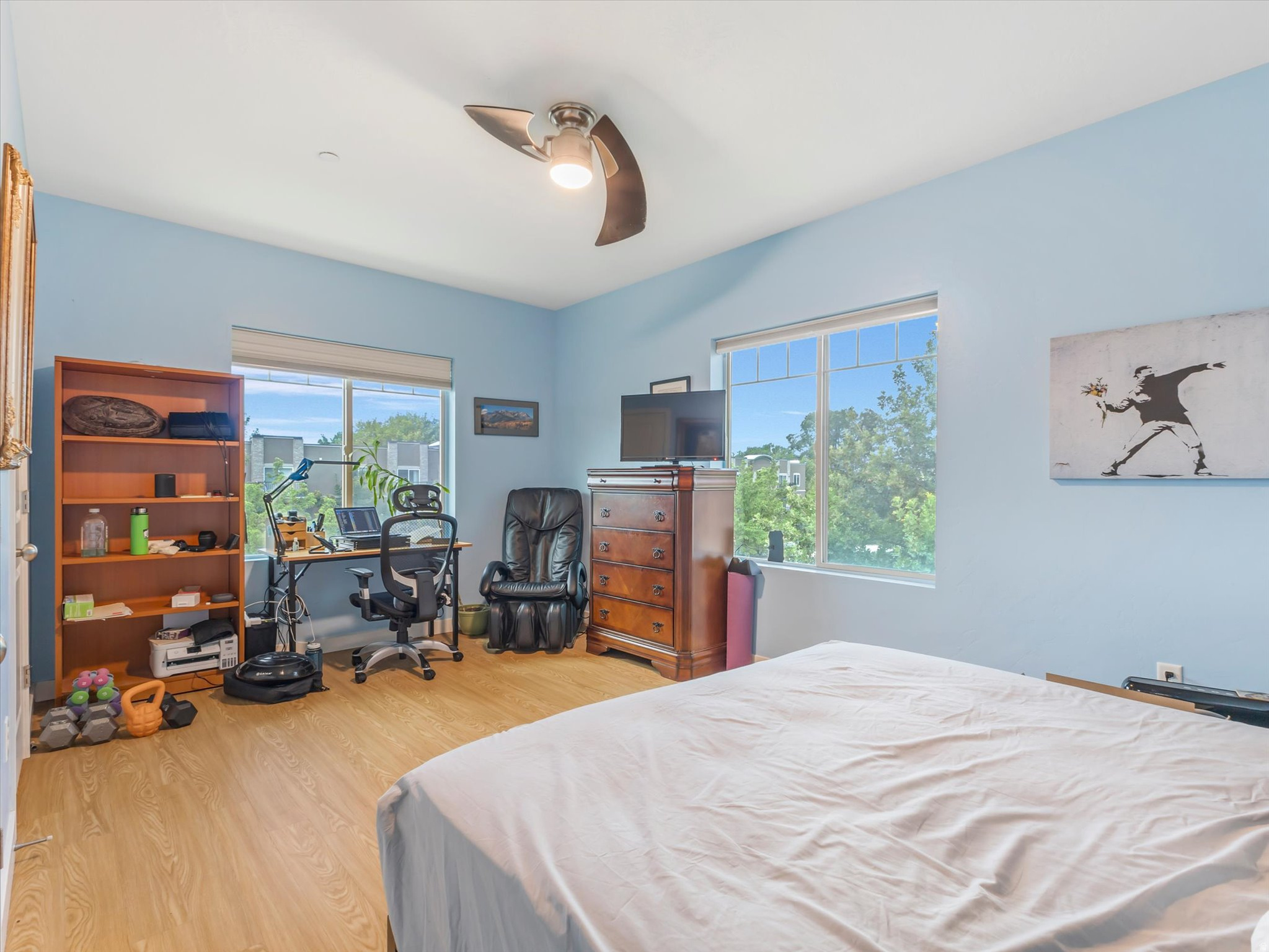190 E BELMONT AVE #9