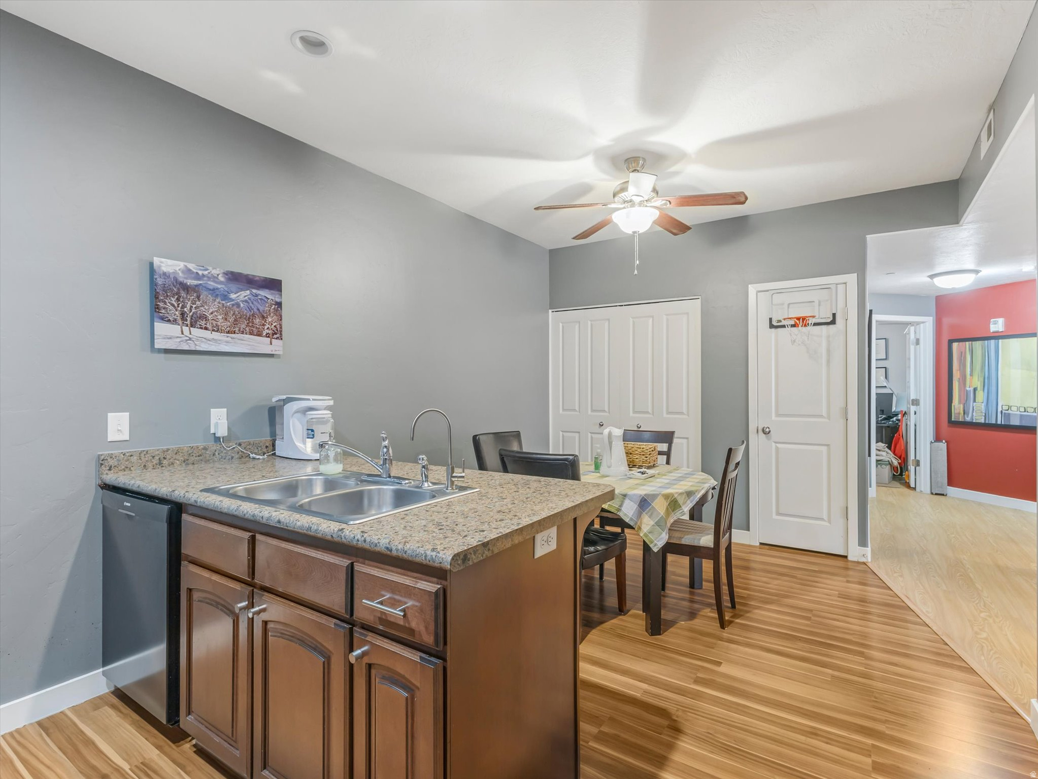 190 E BELMONT AVE #9