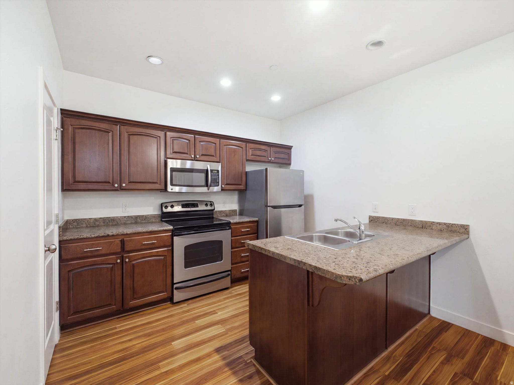 190 E BELMONT AVE #9