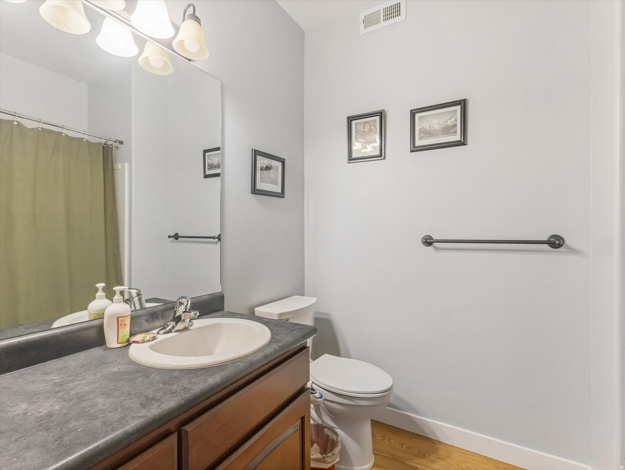 190 E BELMONT AVE #9