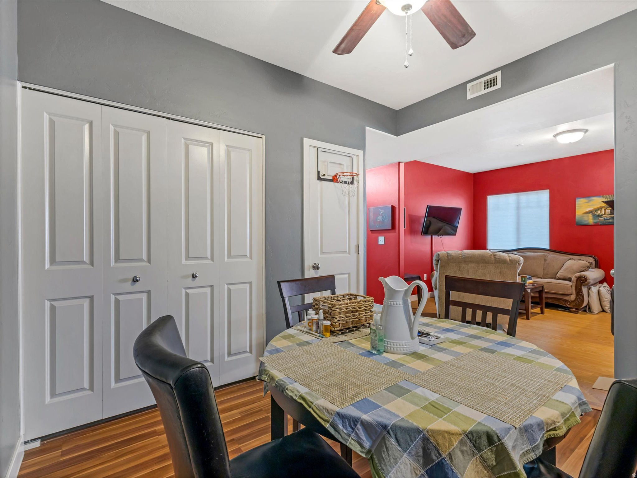 190 E BELMONT AVE #9