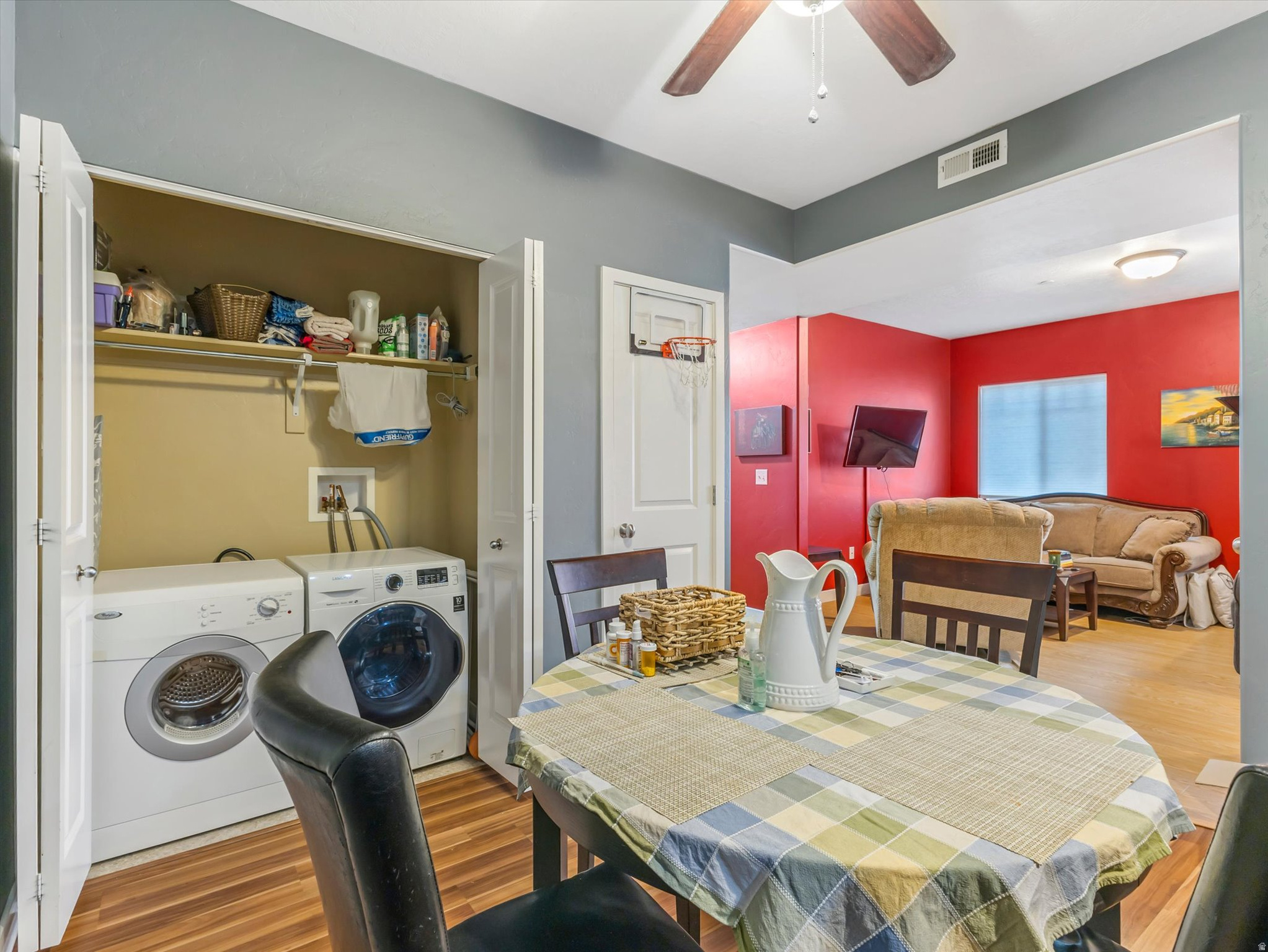 190 E BELMONT AVE #9