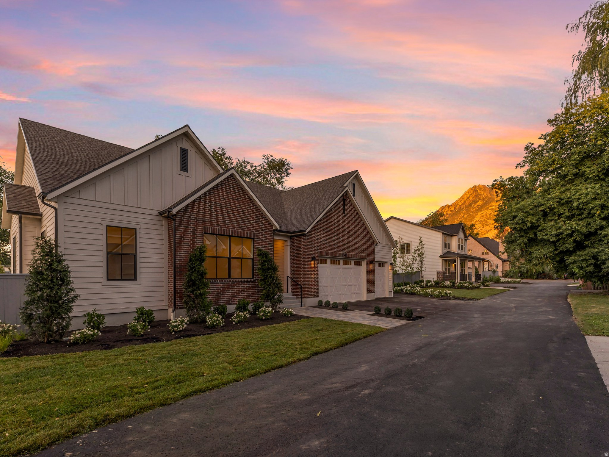1987 E WALKER MEADOWS CIR