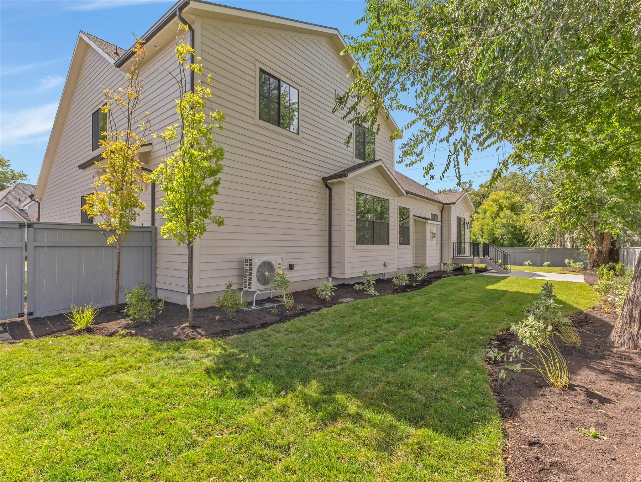 1987 E WALKER MEADOWS CIR