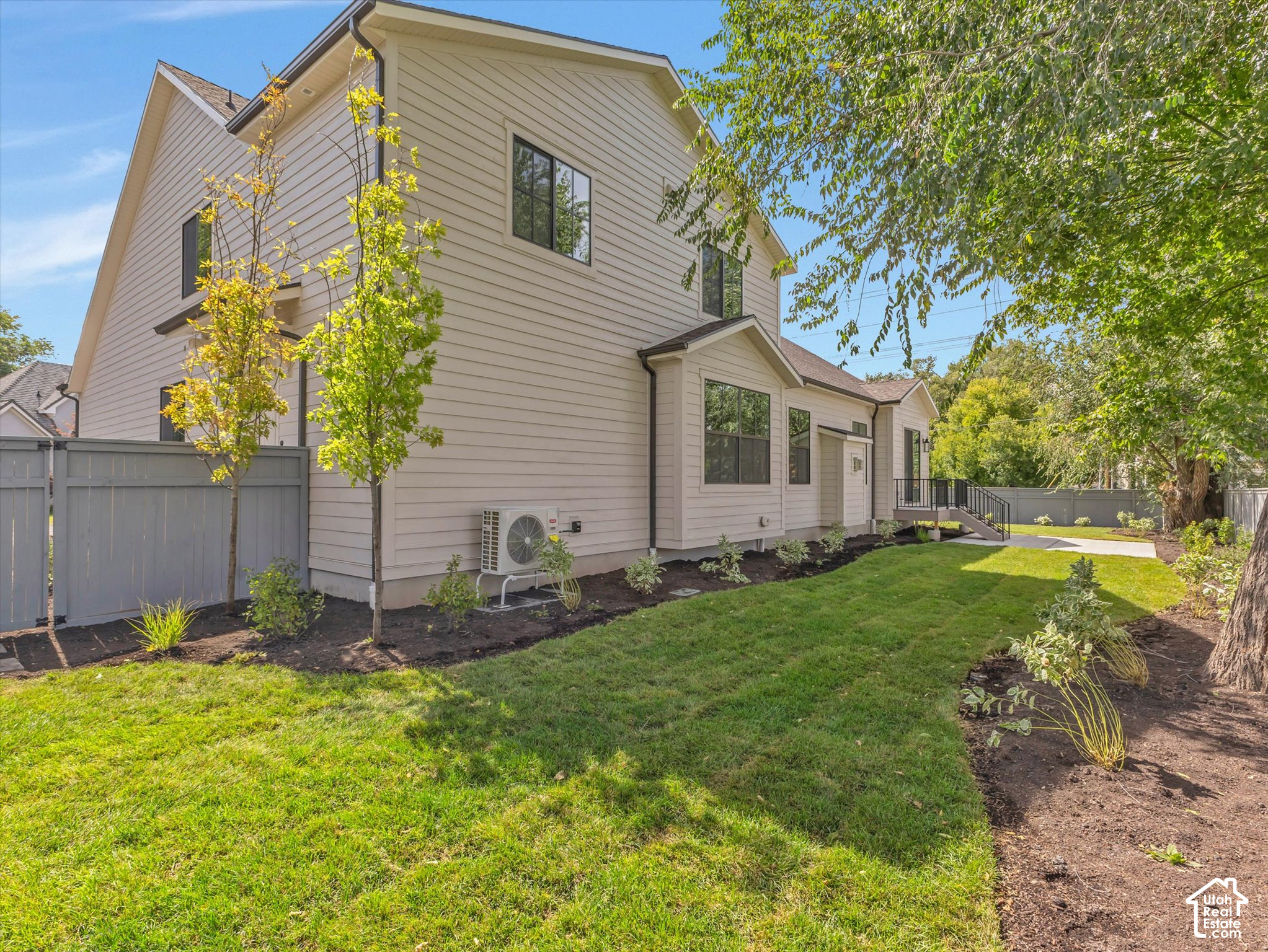 1987 E WALKER MEADOWS CIR