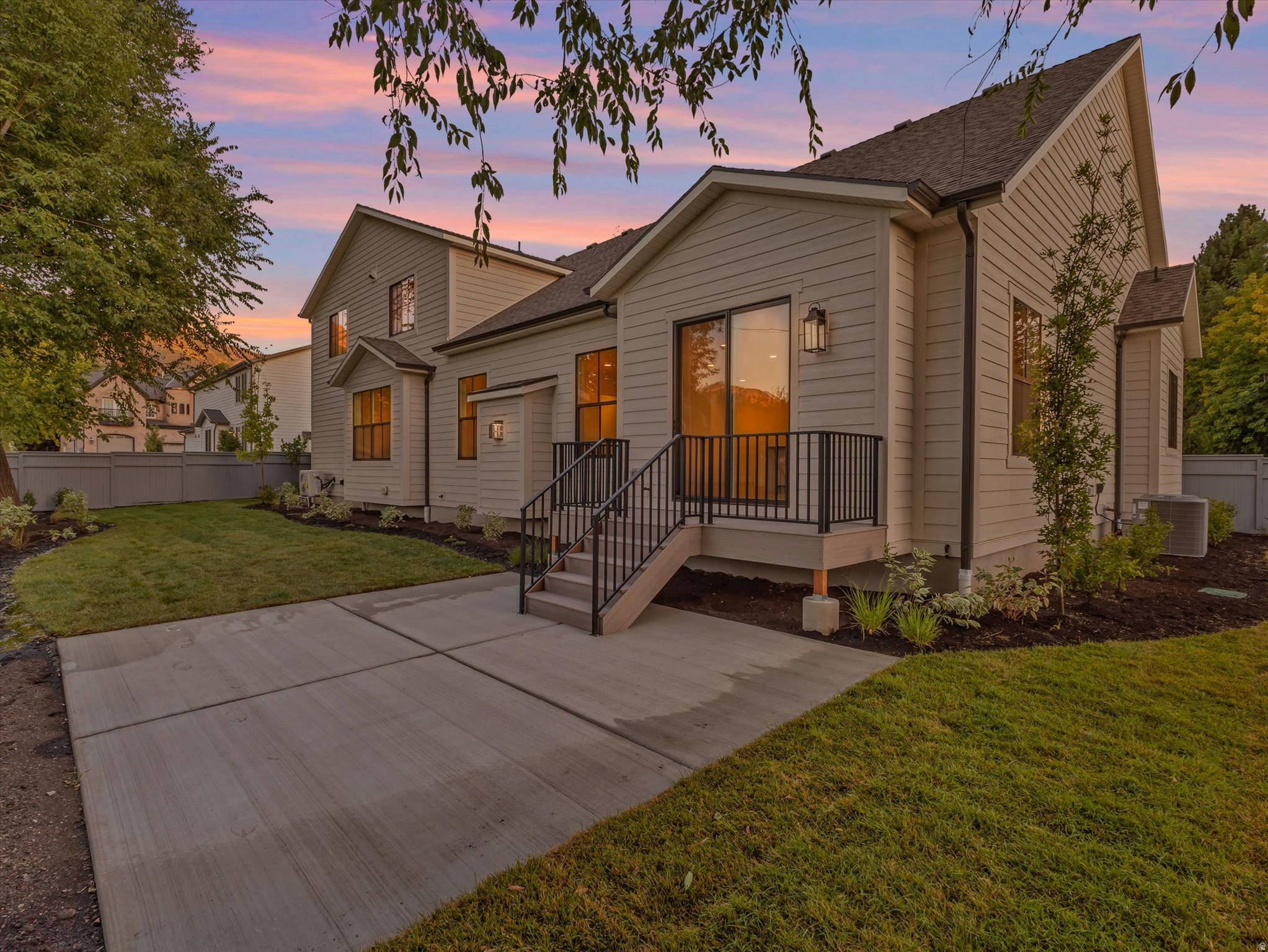 1987 E WALKER MEADOWS CIR