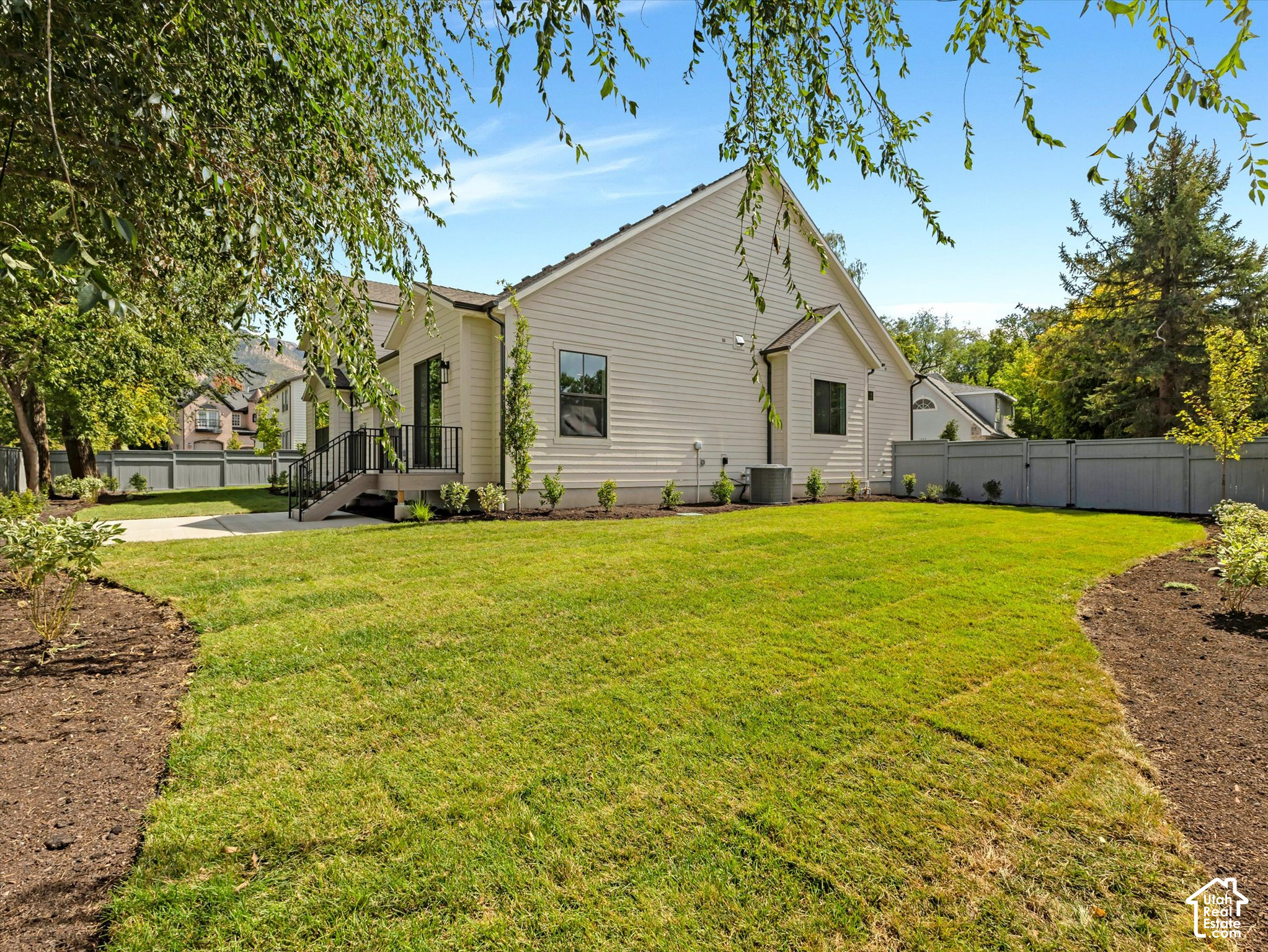 1987 E WALKER MEADOWS CIR