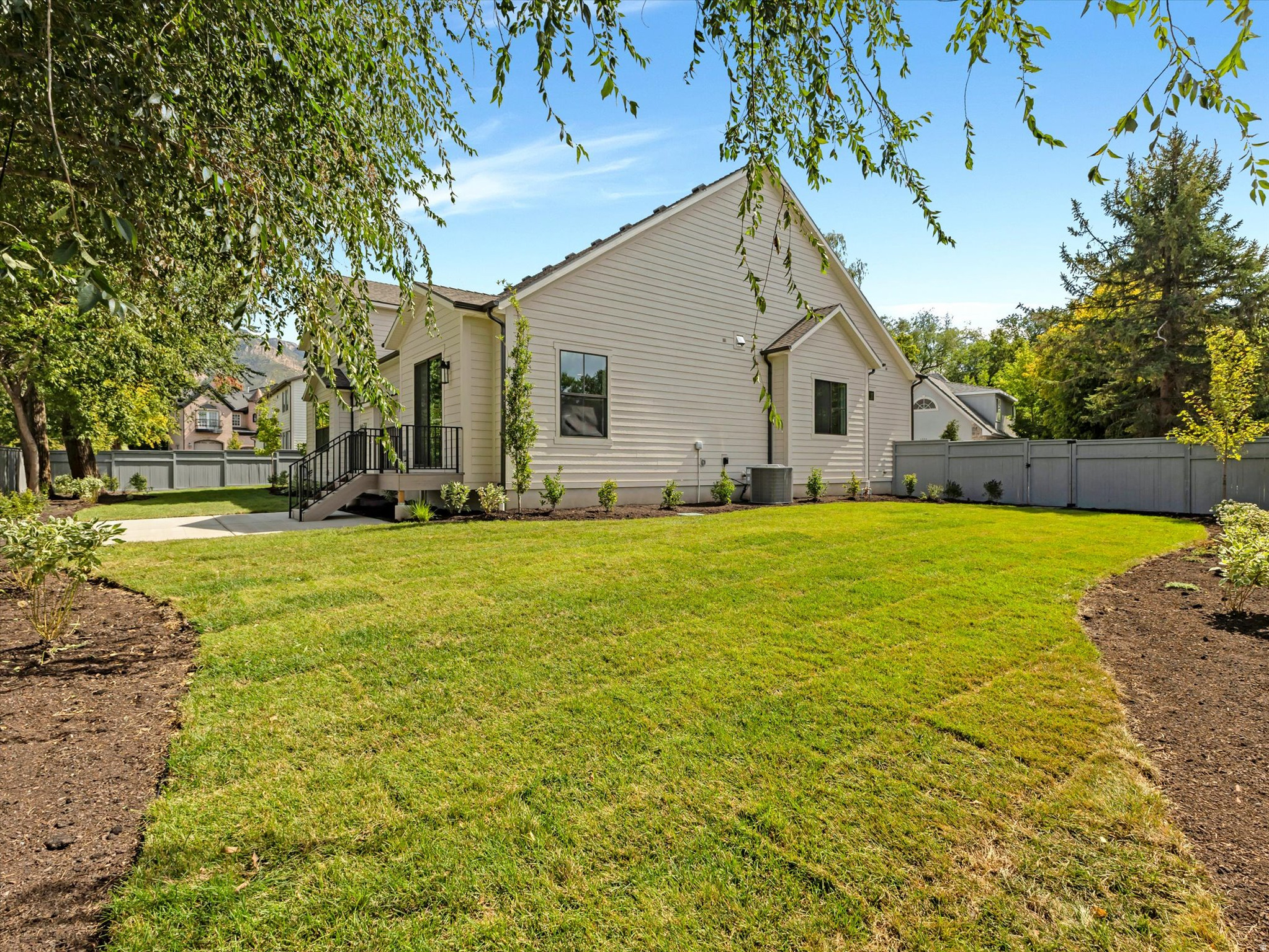 1987 E WALKER MEADOWS CIR
