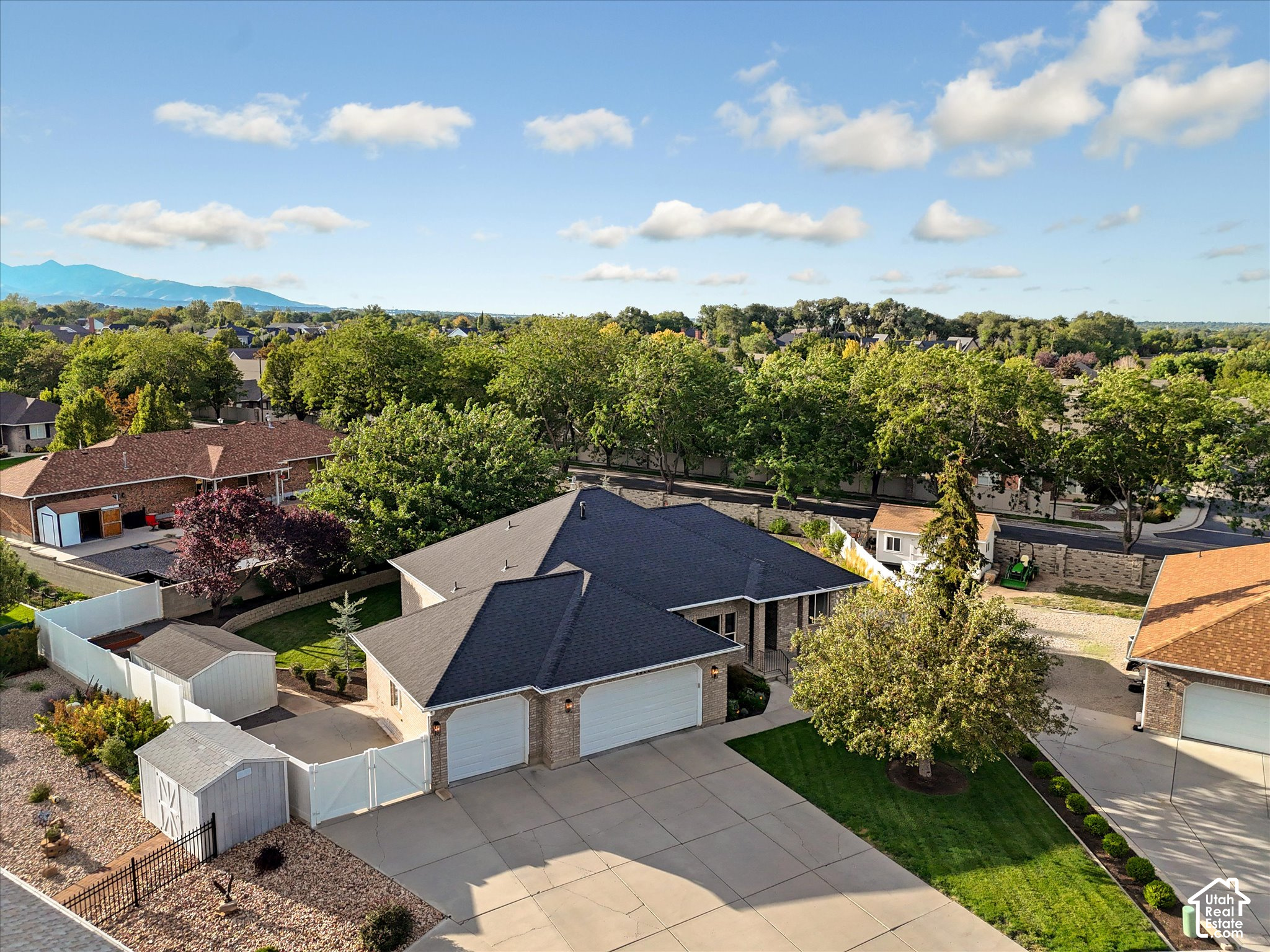 9422 S SPRING WILLOW CIR