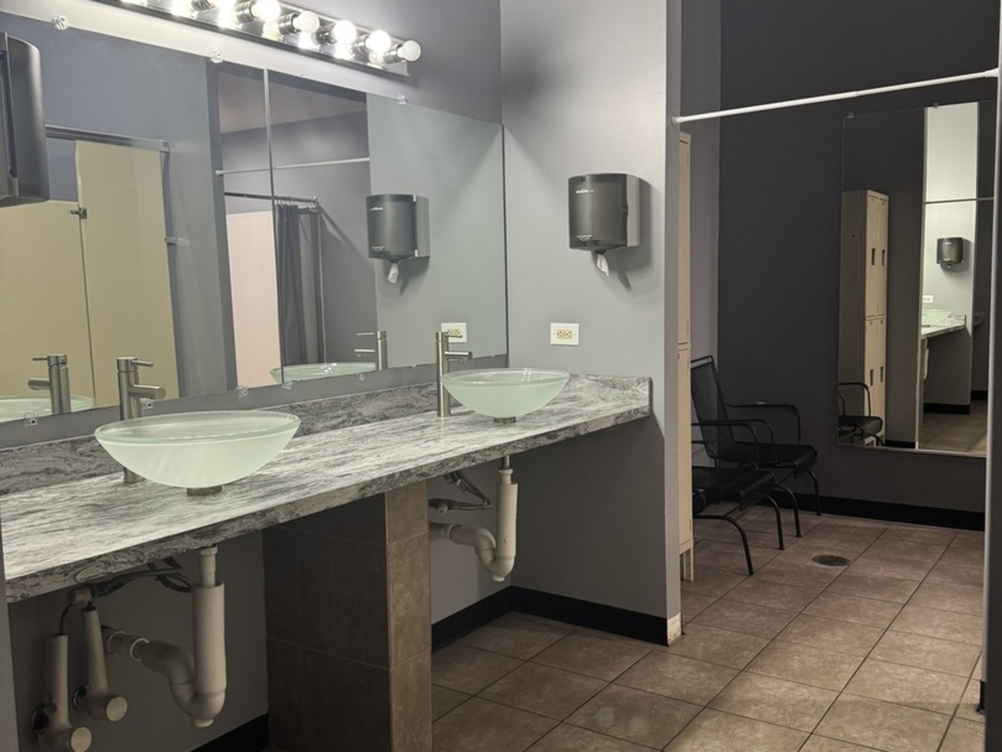 2525 E Division Street